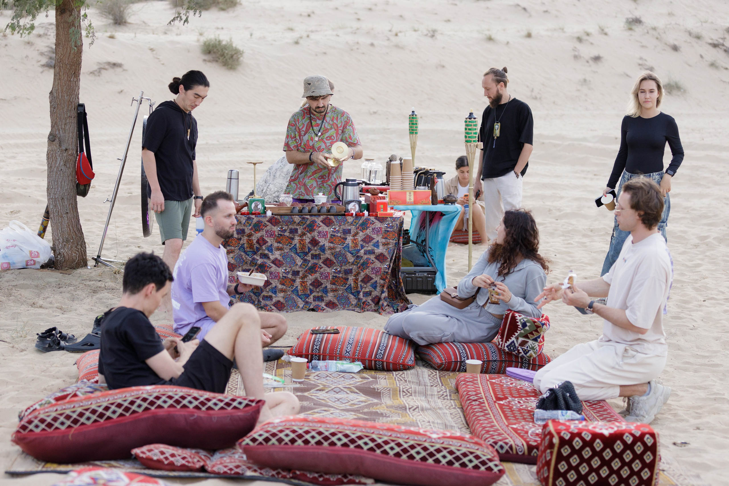 Oleg Torbosov — Meeting with subscribers in the desert. Photographer Anna Curly | Weddings and Events in Dubai