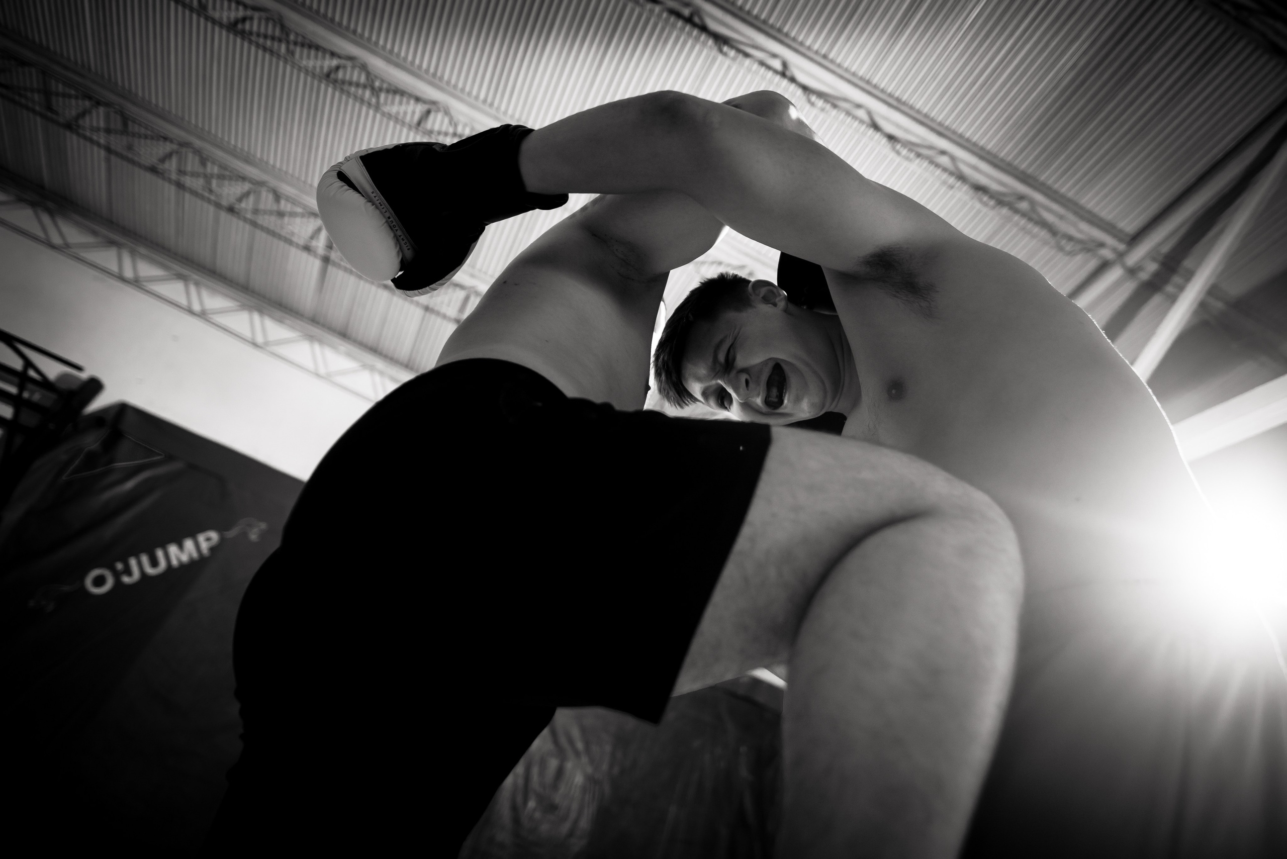 The Fighter - Benny Fight Academy. Andrei Samuel – Fotograf București | Evenimente, Studio, Imobiliare, Produs