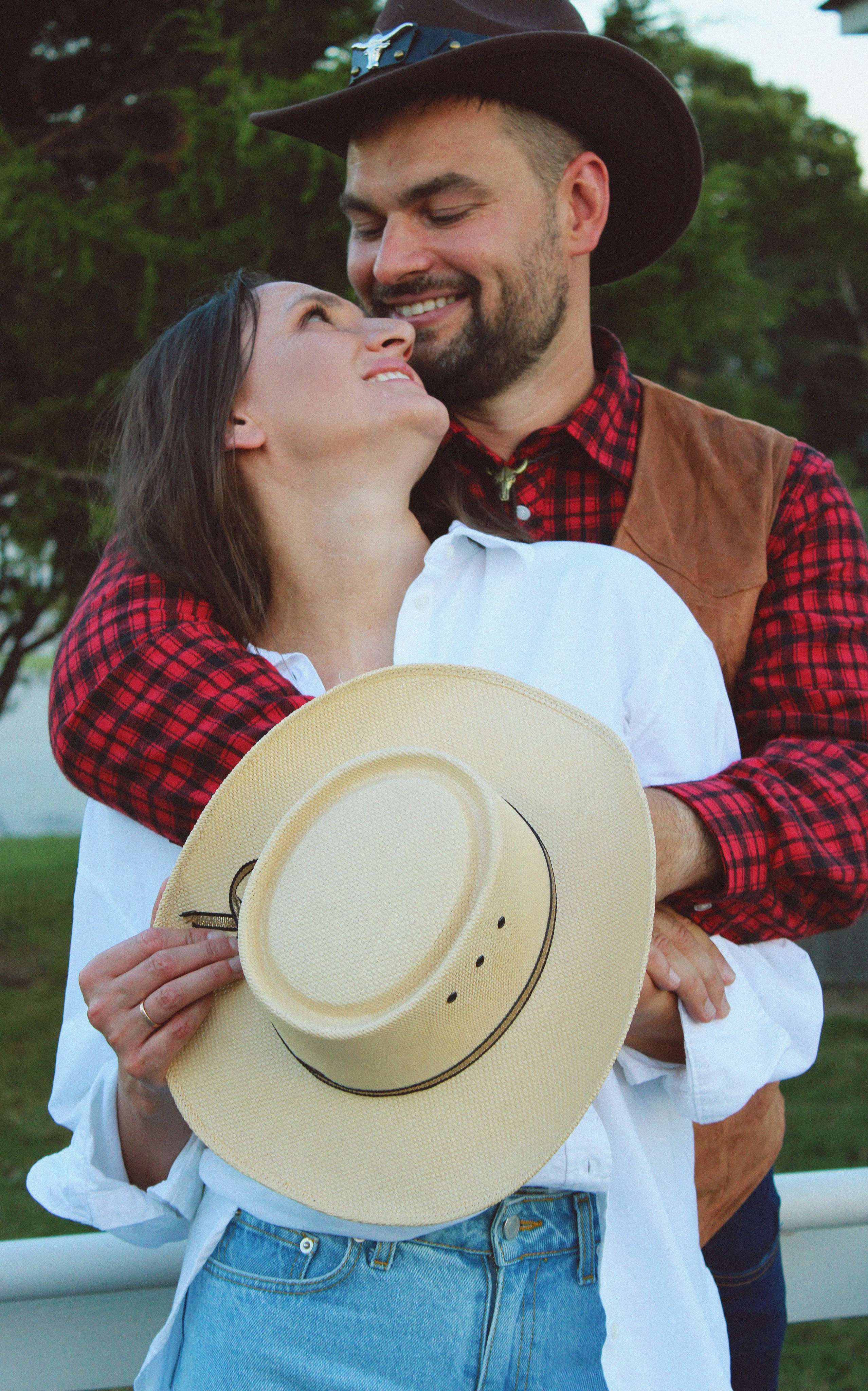 Texas Countryside Family Photoshoot in Cowboy Style. Lana Petrychenko — Portrait & Family Photographer. Valencia, Spain