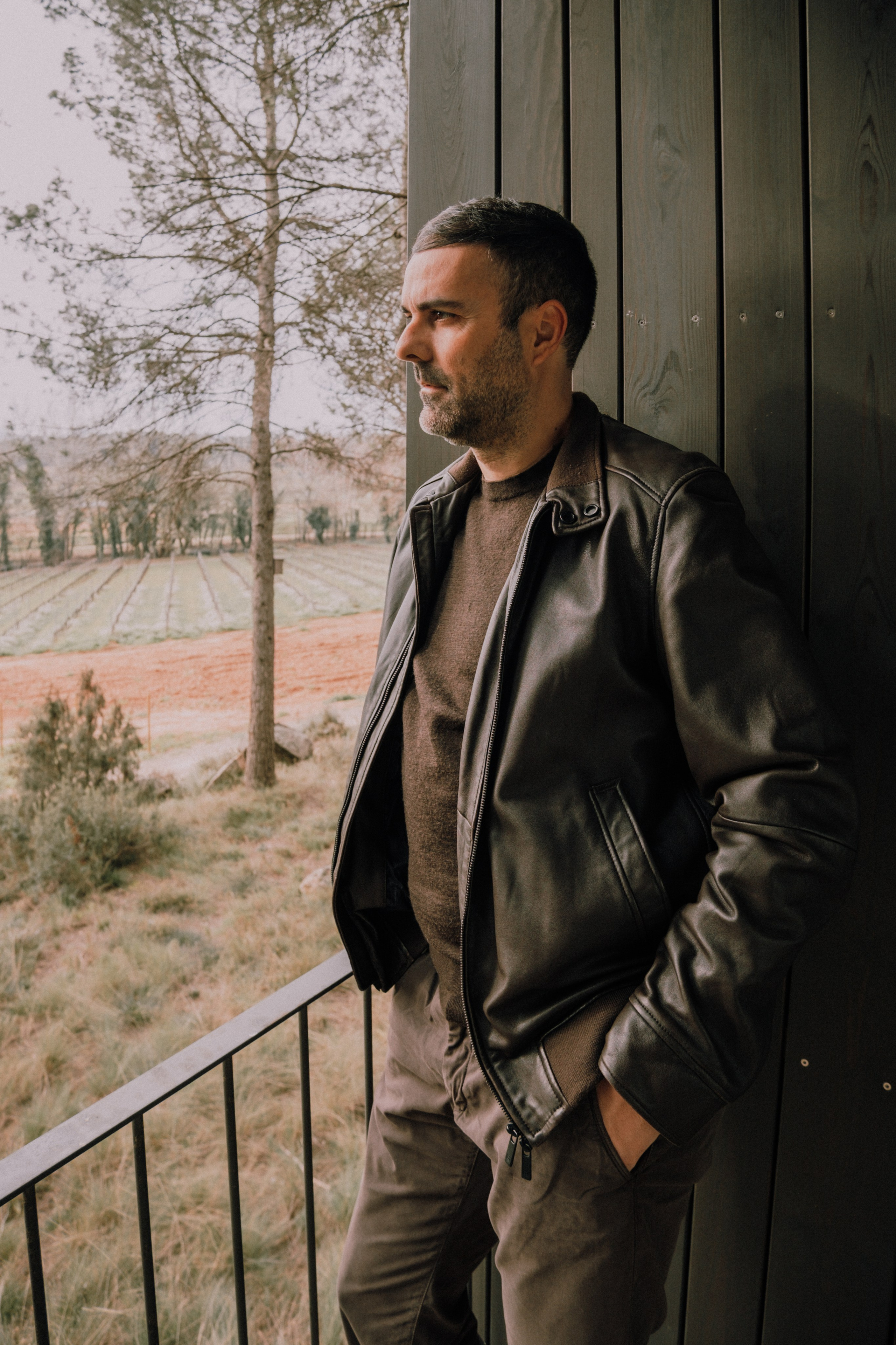 Sesión familiar en el bosque. Fotografía profesional en Calafell - Elena Medvedeva