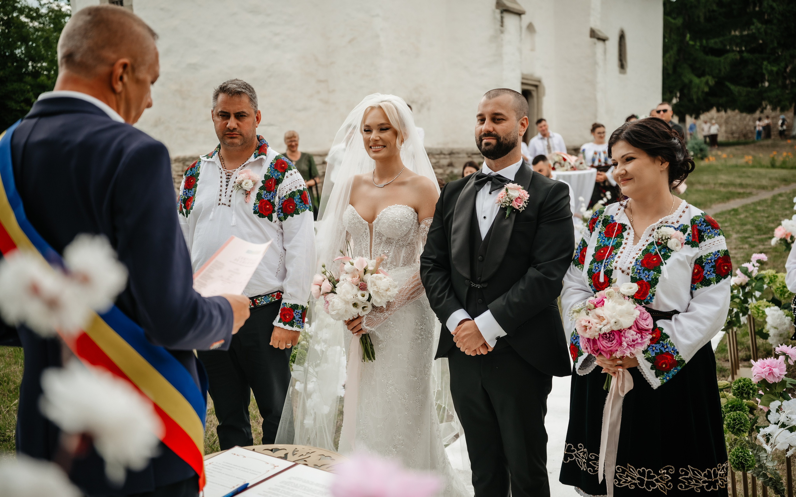 🤎 G a b r i e l a & D a n i e l - Wedding Day Preview. Wedding & Family Photographer