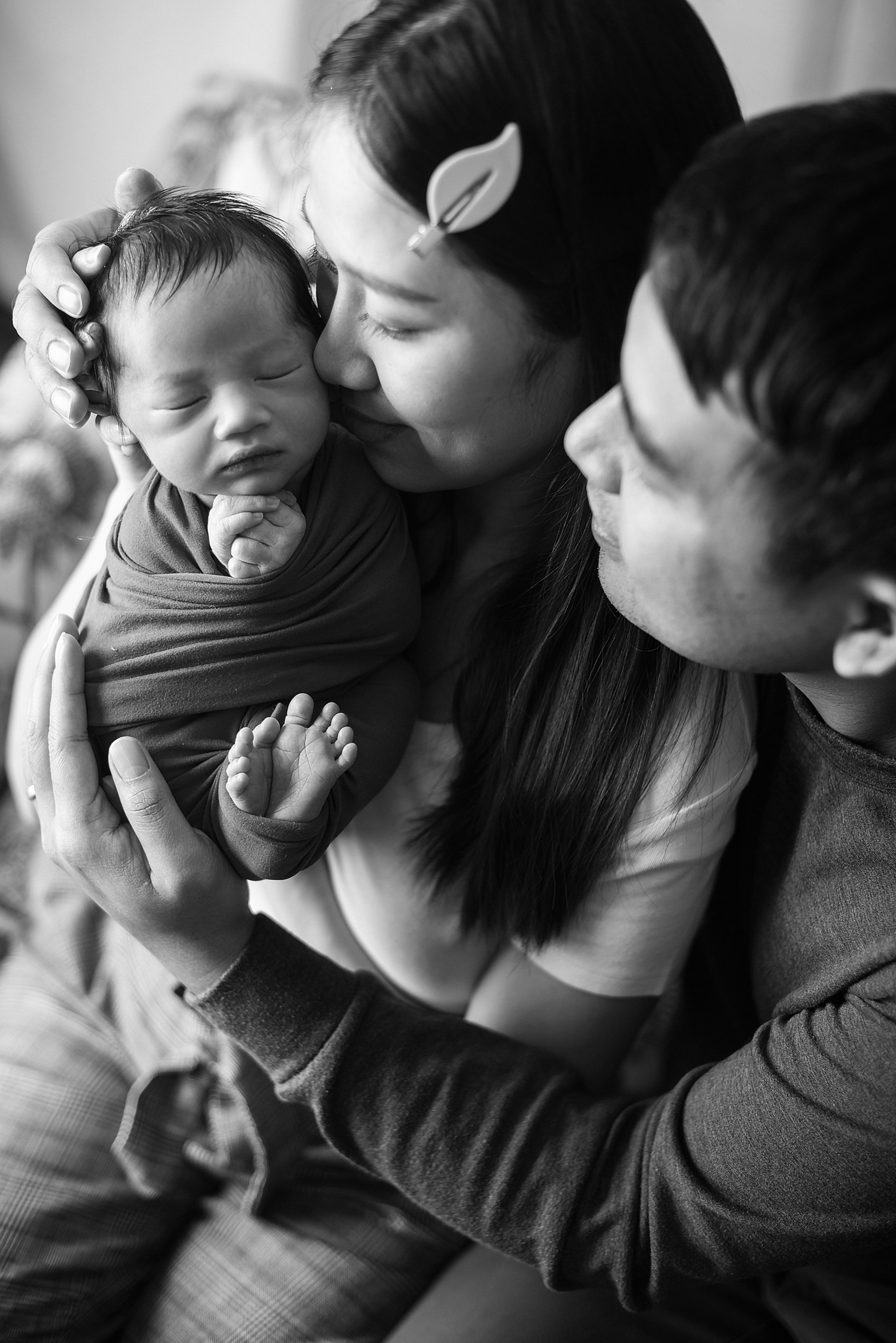 SHAWN. Newborn, pregnancy, family photographer in New Jersey