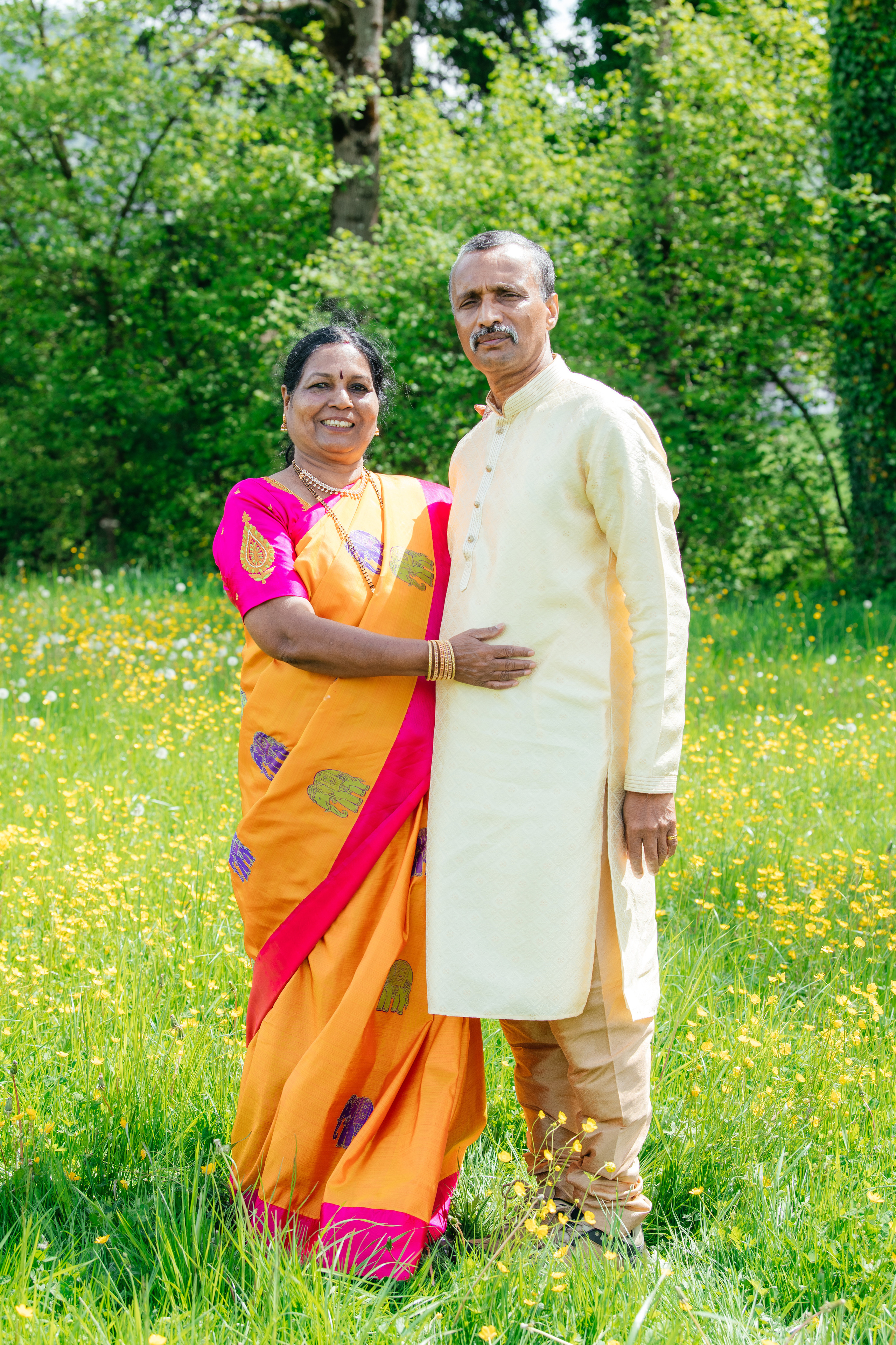 VIJETHA & BJÖRN Indian temple in Dürnten, Switzerland. I am Elena Altendorfer. Wedding photographer in Zurich and Switzerland