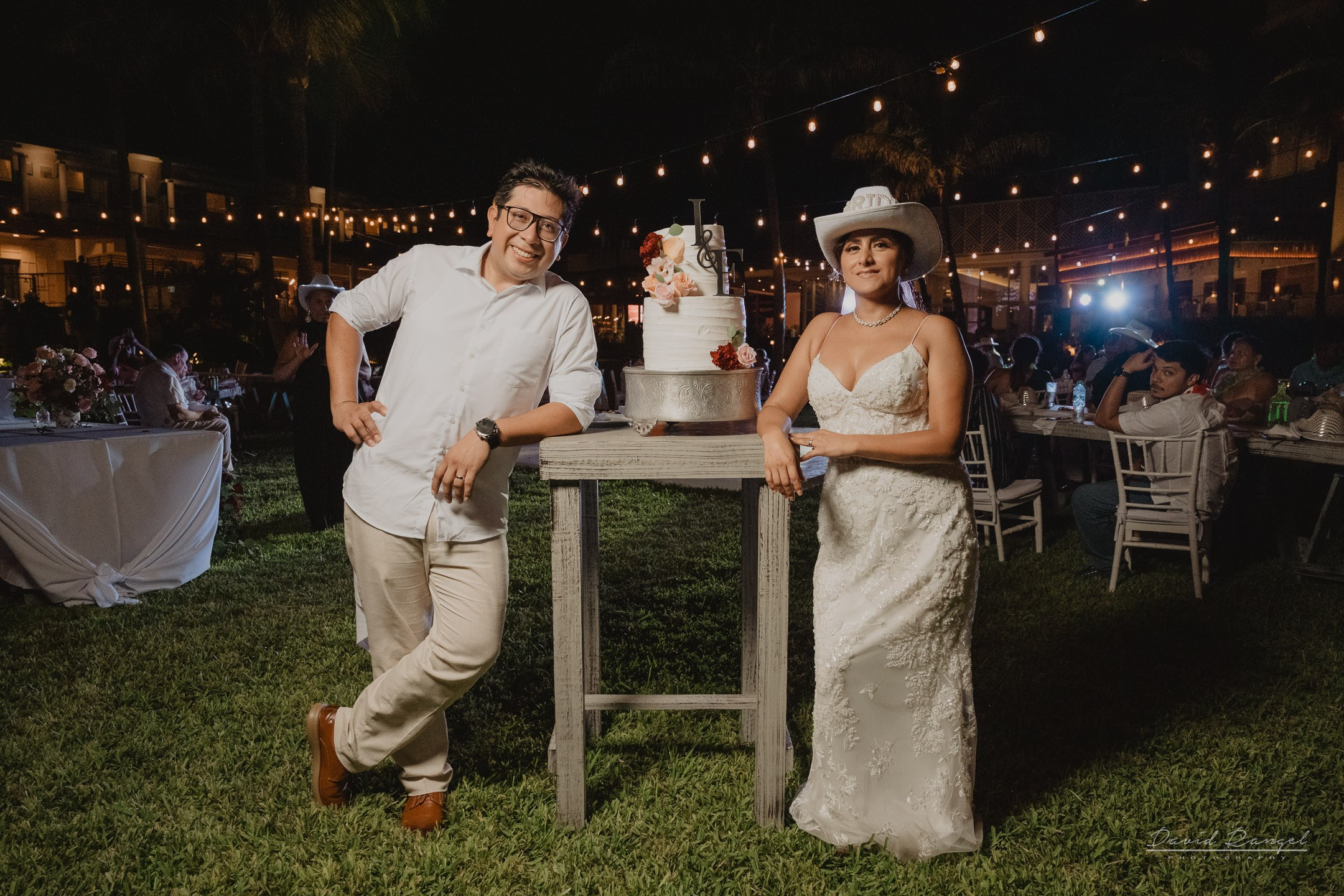 Destination Wedding in the Riviera Maya. Destination wedding photographer based in Cancun and Riviera Maya with service worldwide