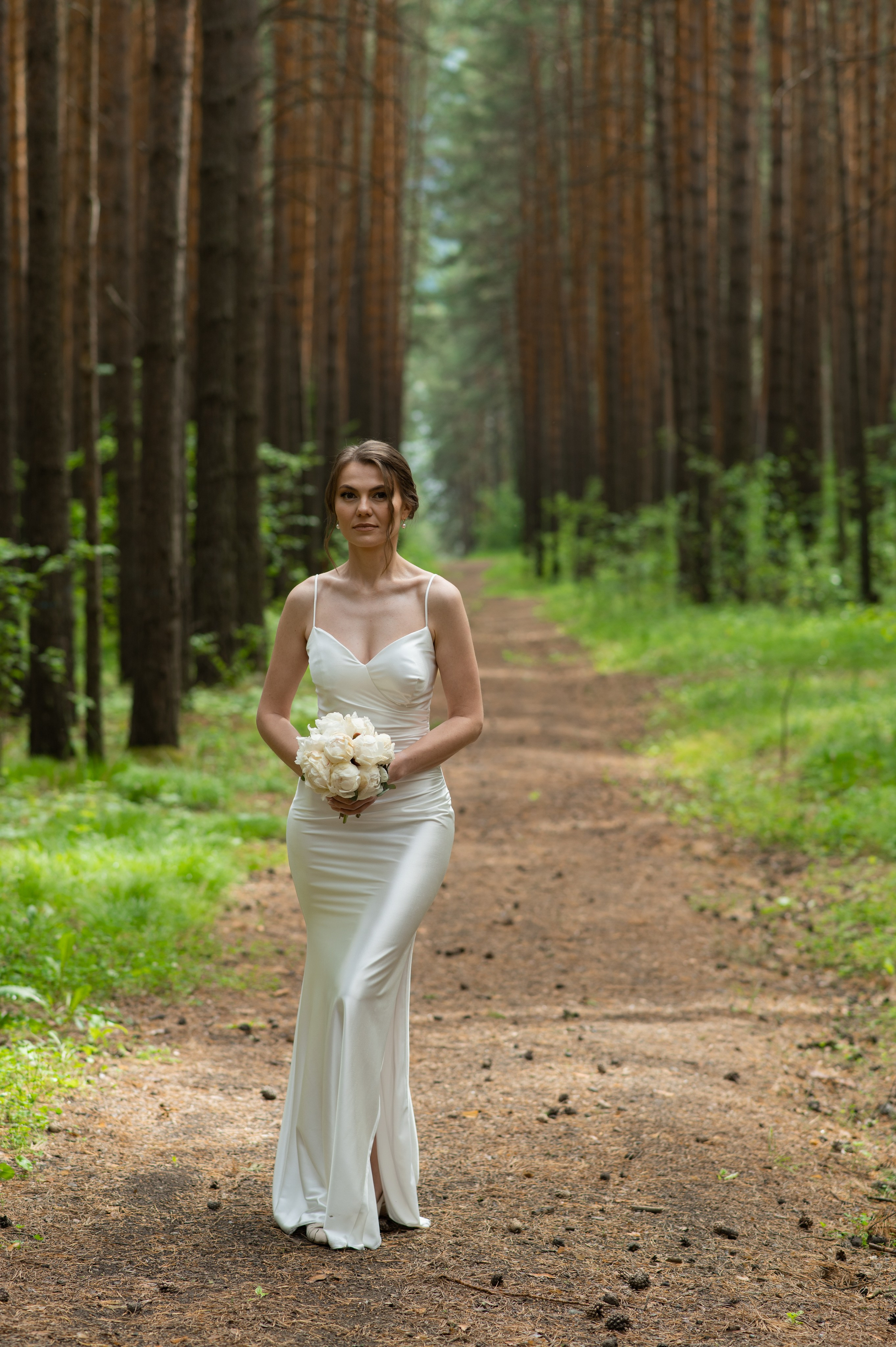 Light. Wedding and commercial photographer