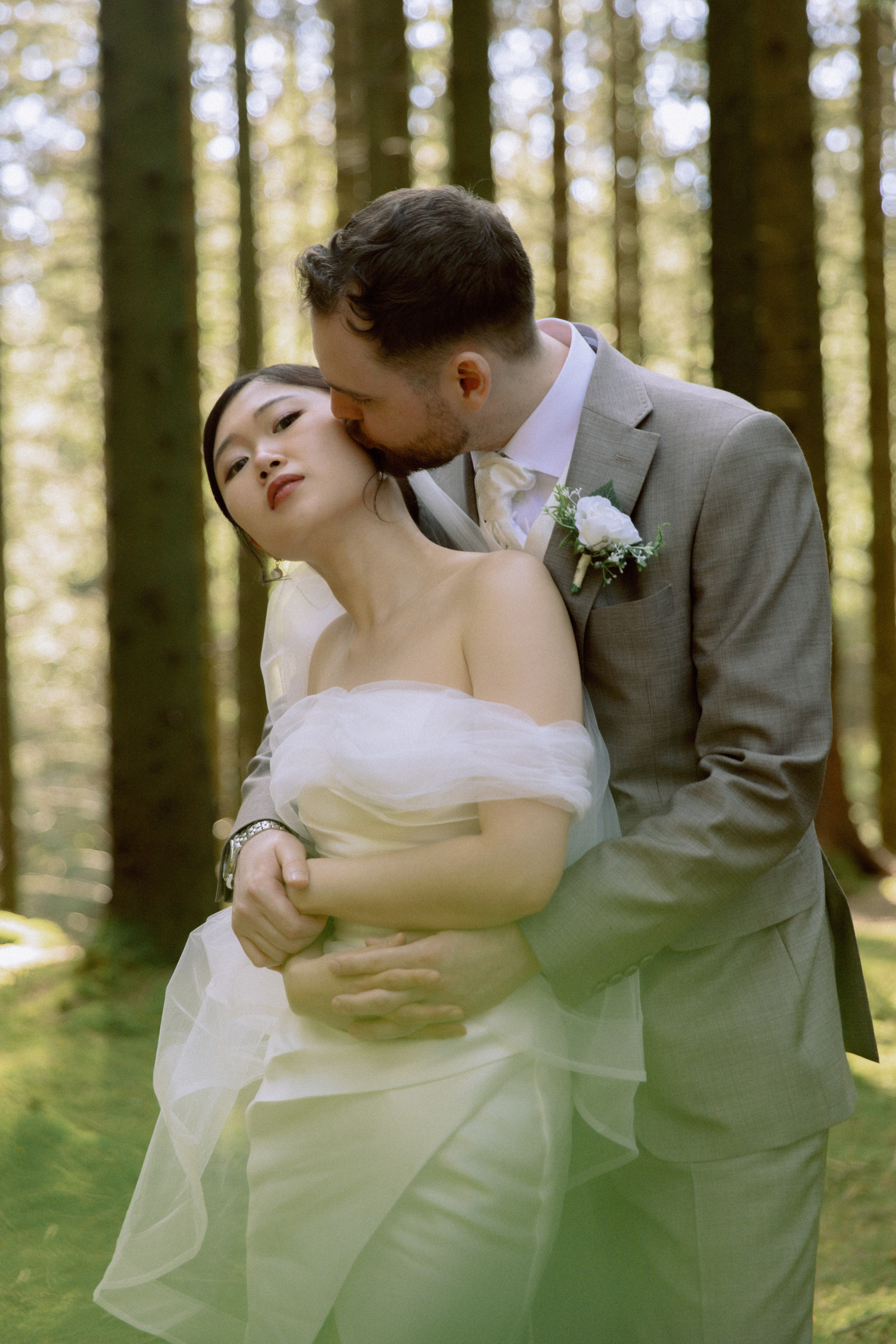 The two of us. Warm family & Wedding stories