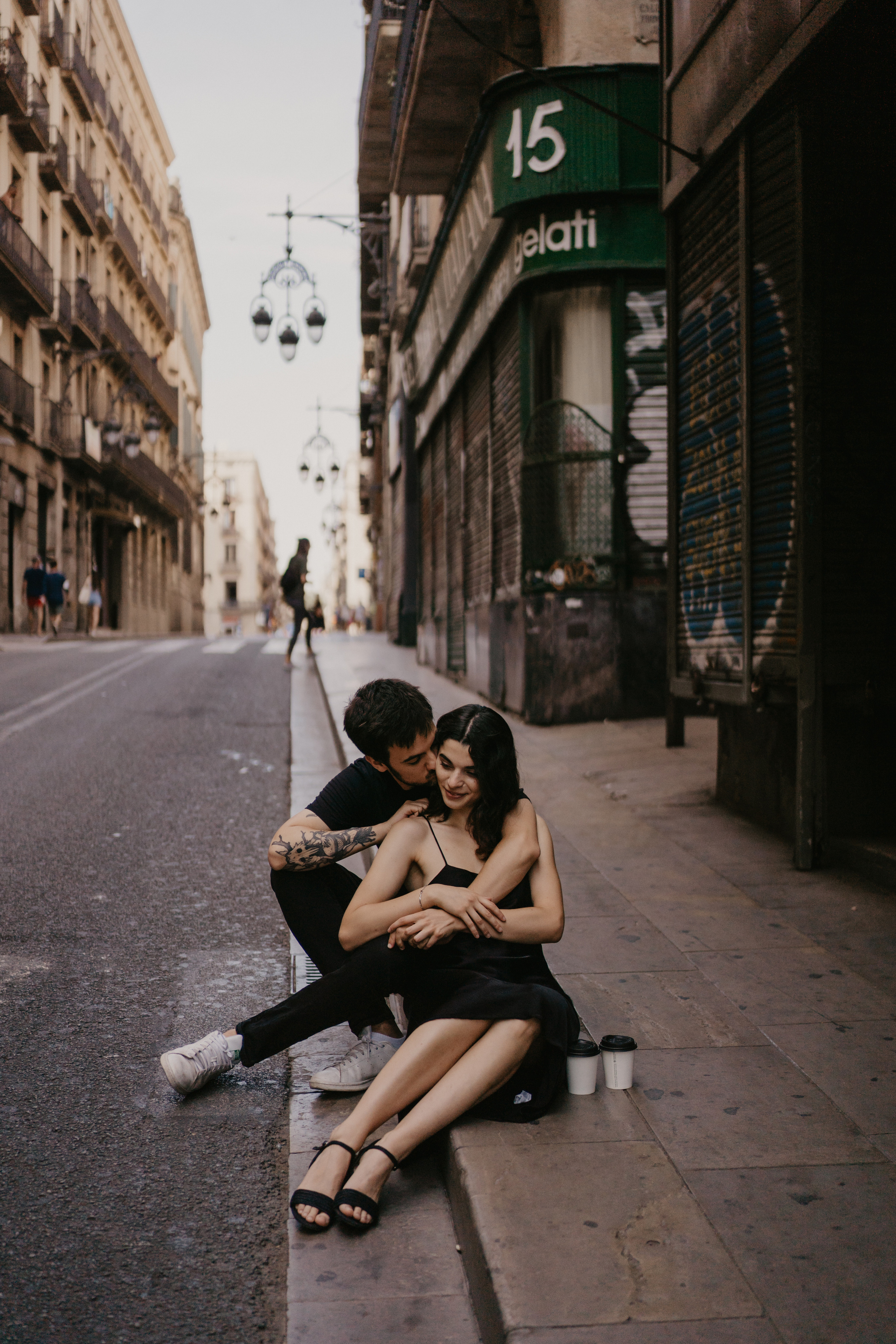 Lovestory in Barcelona. Photographer Kristina Dorina