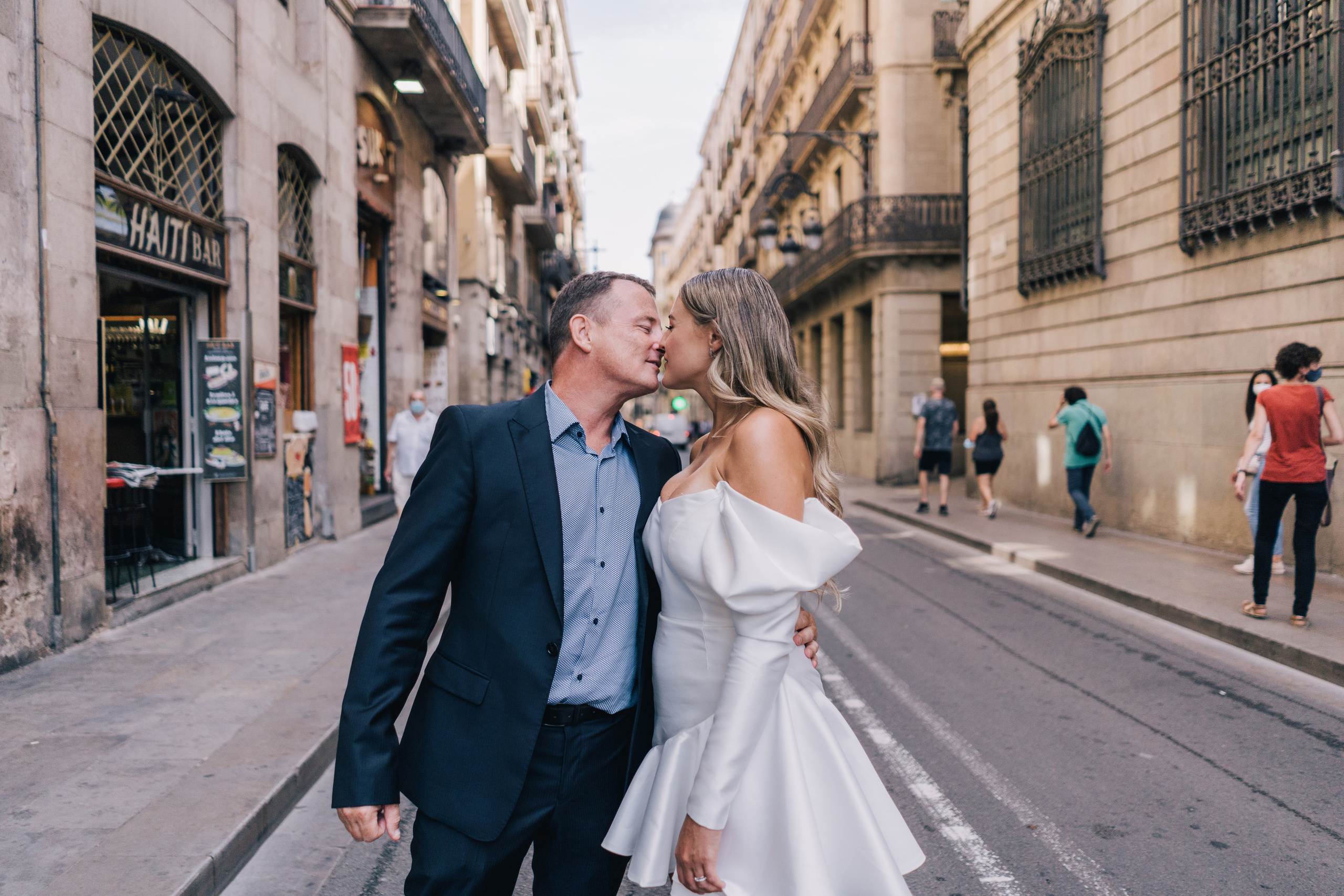 Wedding Kate and Iain. Photographer Kristina Dorina