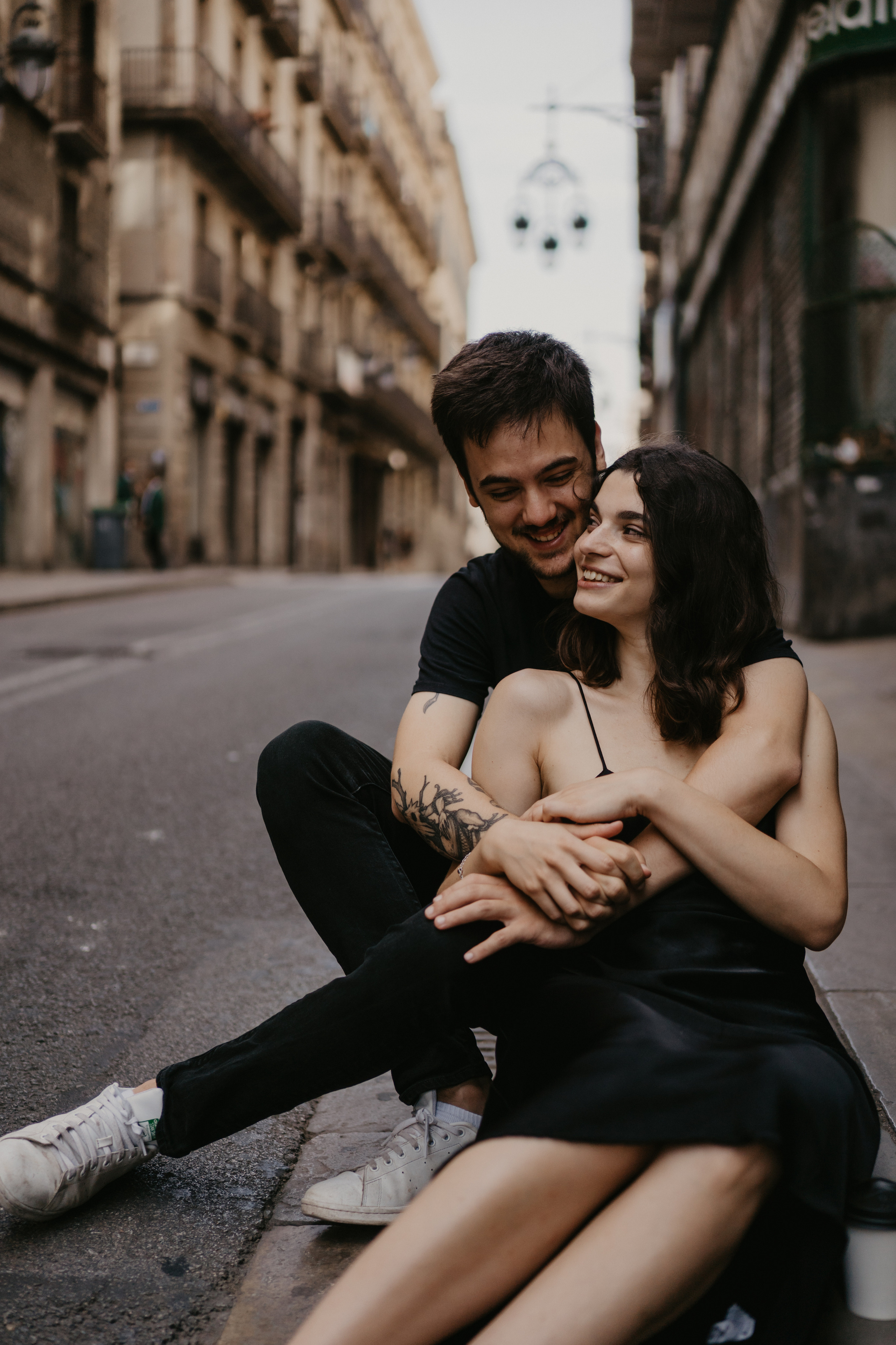 Lovestory in Barcelona. Photographer Kristina Dorina