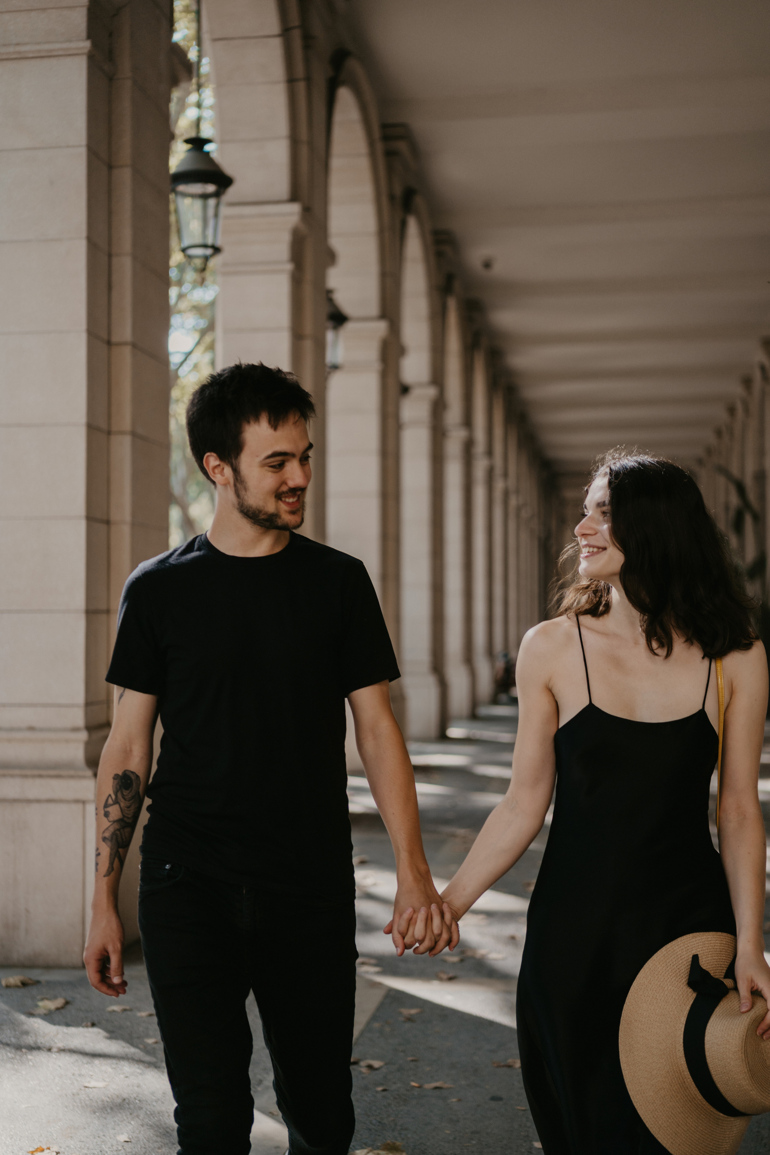 Lovestory in Barcelona. Photographer Kristina Dorina