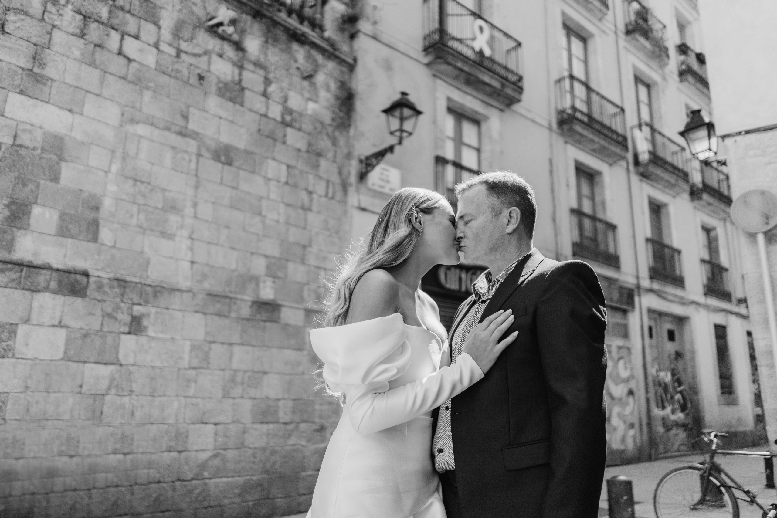 Wedding Kate and Iain. Photographer Kristina Dorina