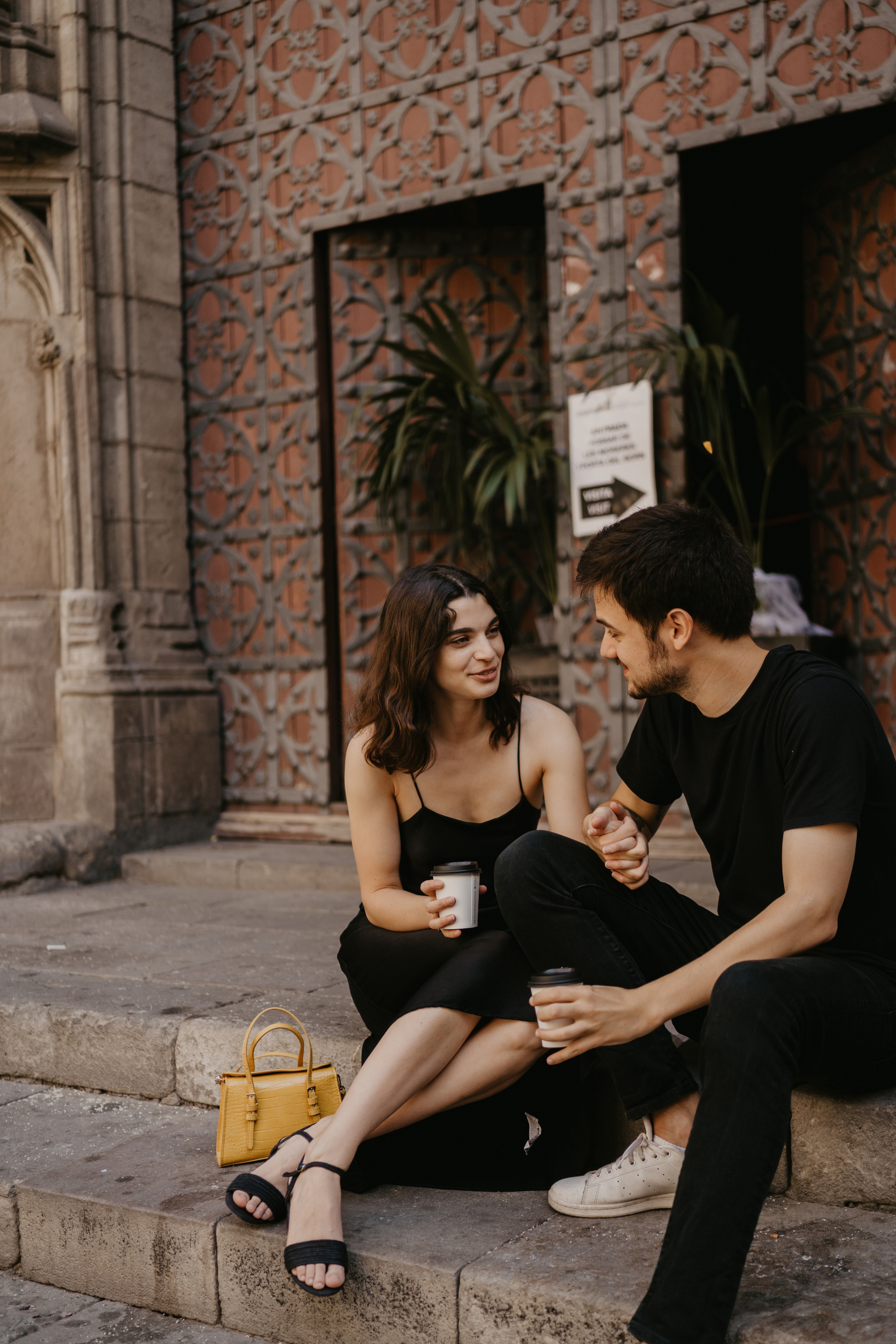 Lovestory in Barcelona. Photographer Kristina Dorina
