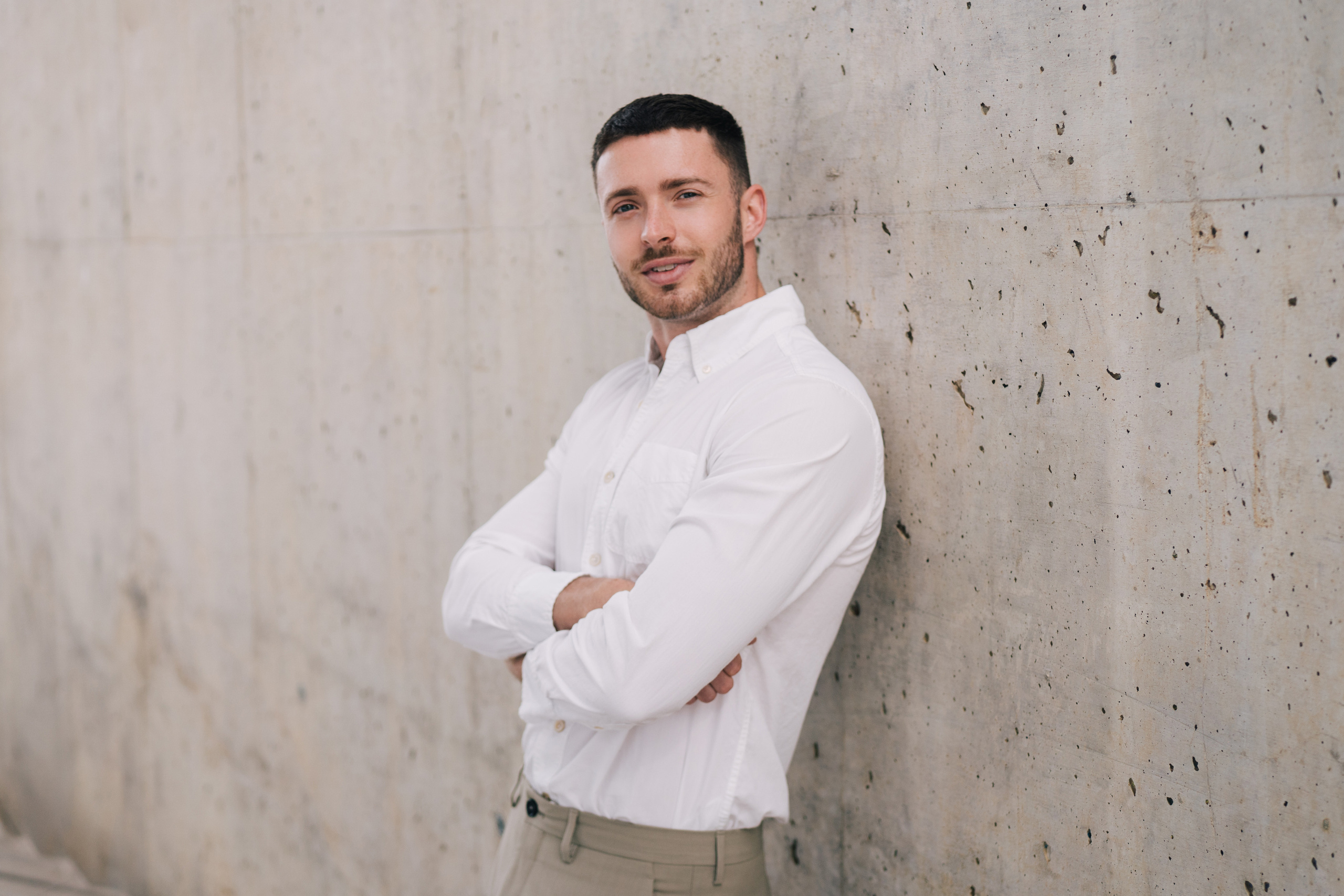 Max (profile portraits for social media). Photographer Kristina Dorina