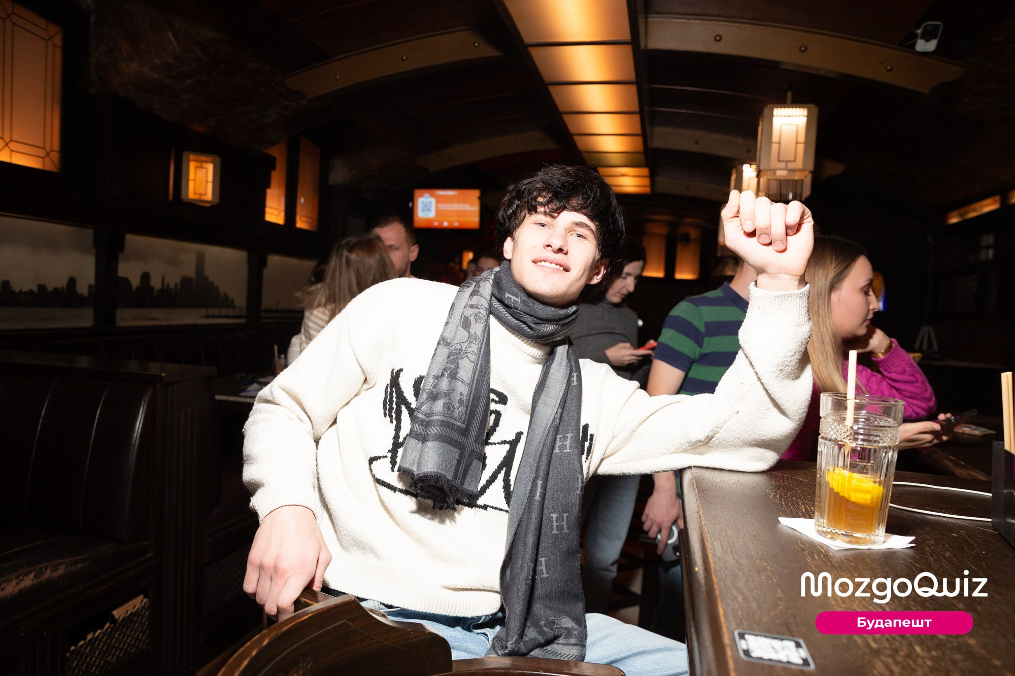 MozgoQUIZ BUDAPEST. Photographer in Budapest  — Yura Knyazev