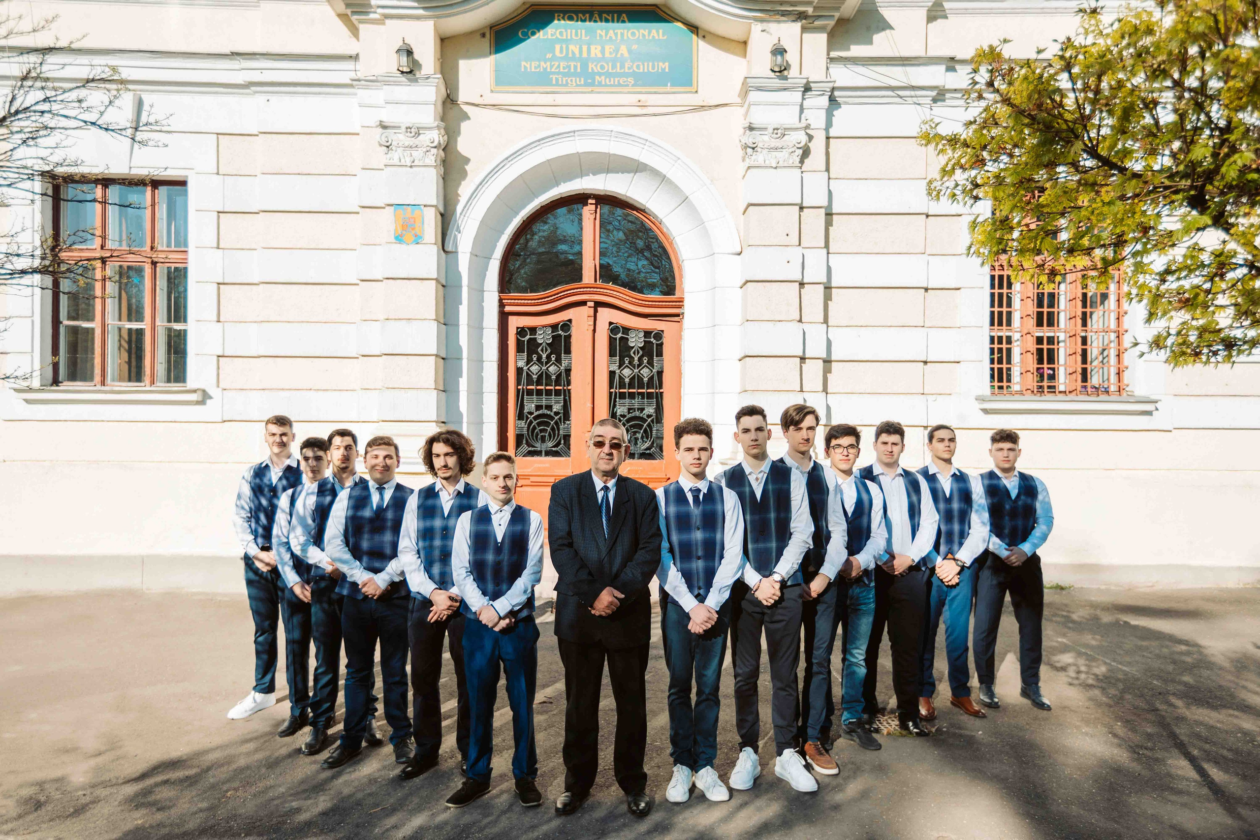 12C — Unirea. Contrast Studio