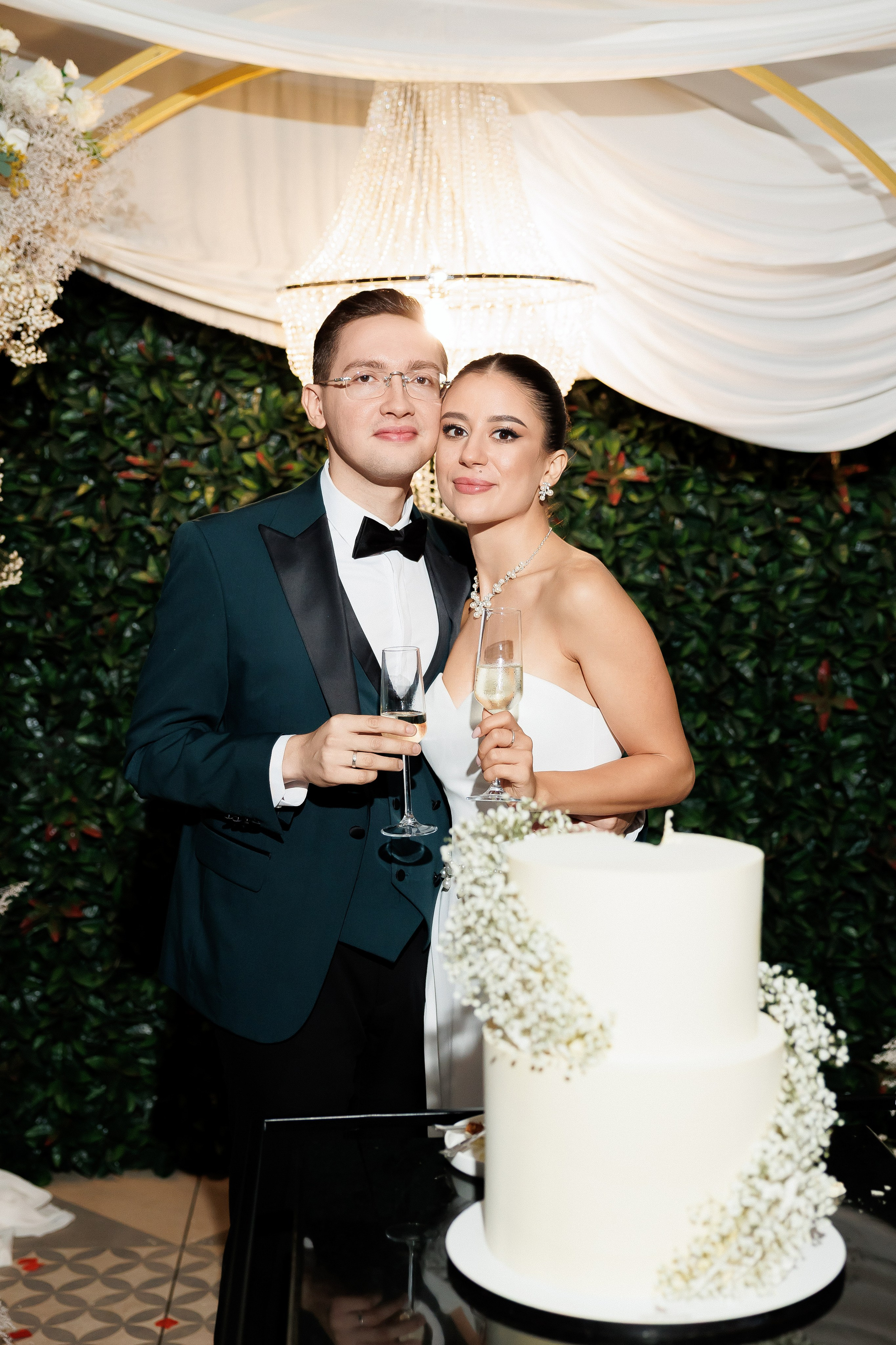 Serghei & Erica — Queen Residence. Servicii Foto și Video 067188353