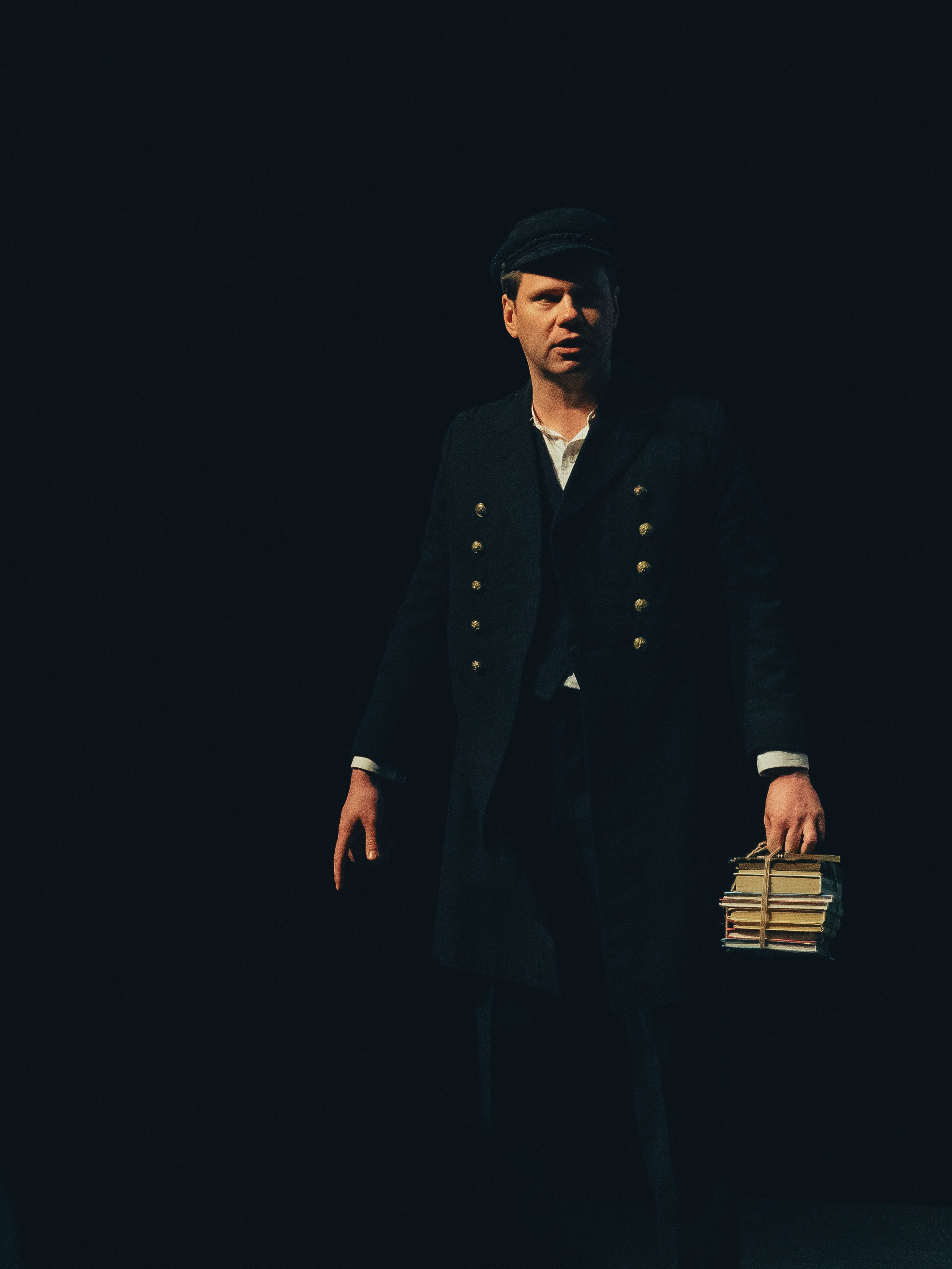 Chameleon — Memorial prayer. Yana Bobrova | Artistic Photography