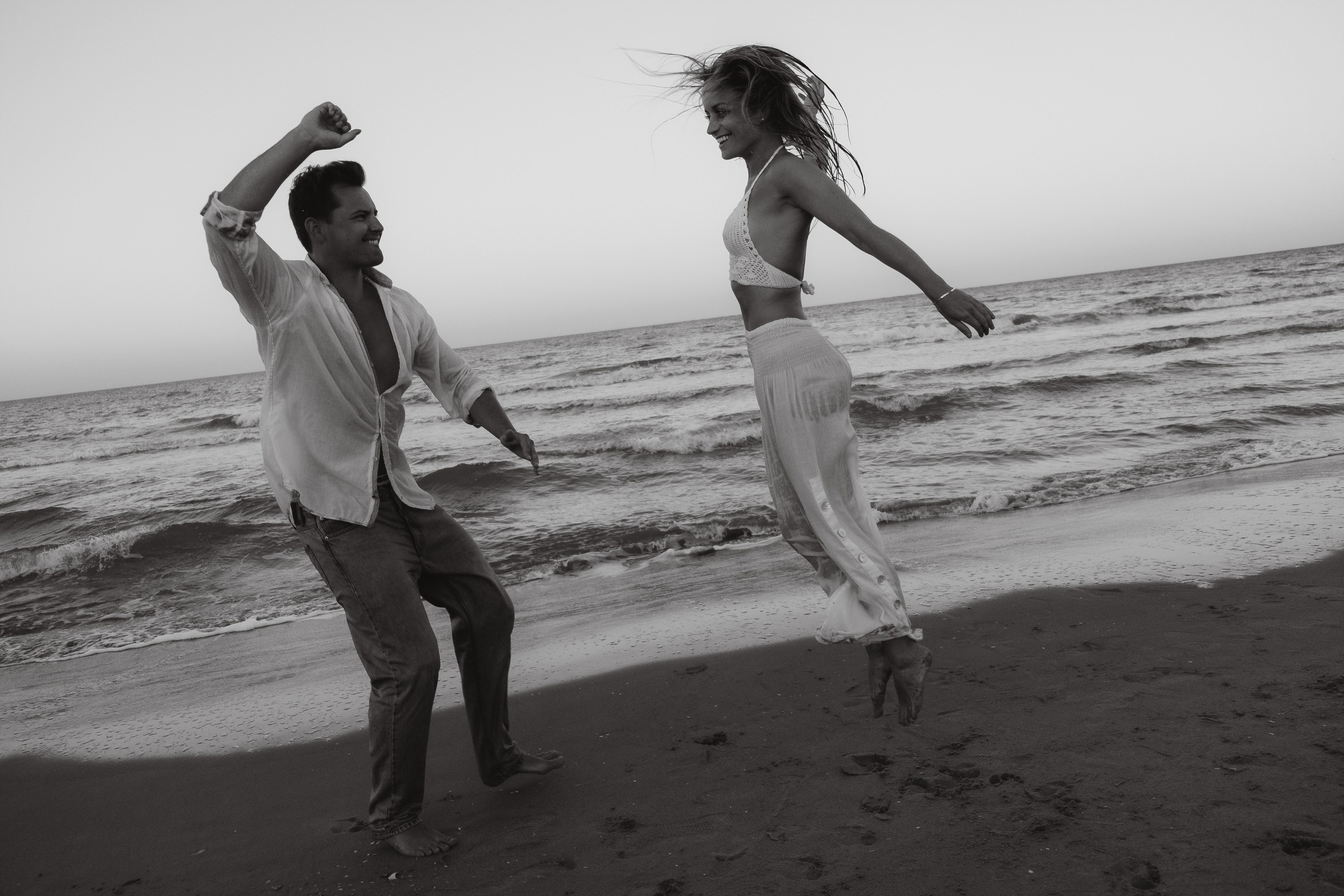 Love Story at Sunset in Torrevieja and Alicante | Romantic Photoshoot by Andrey Lukovnikov