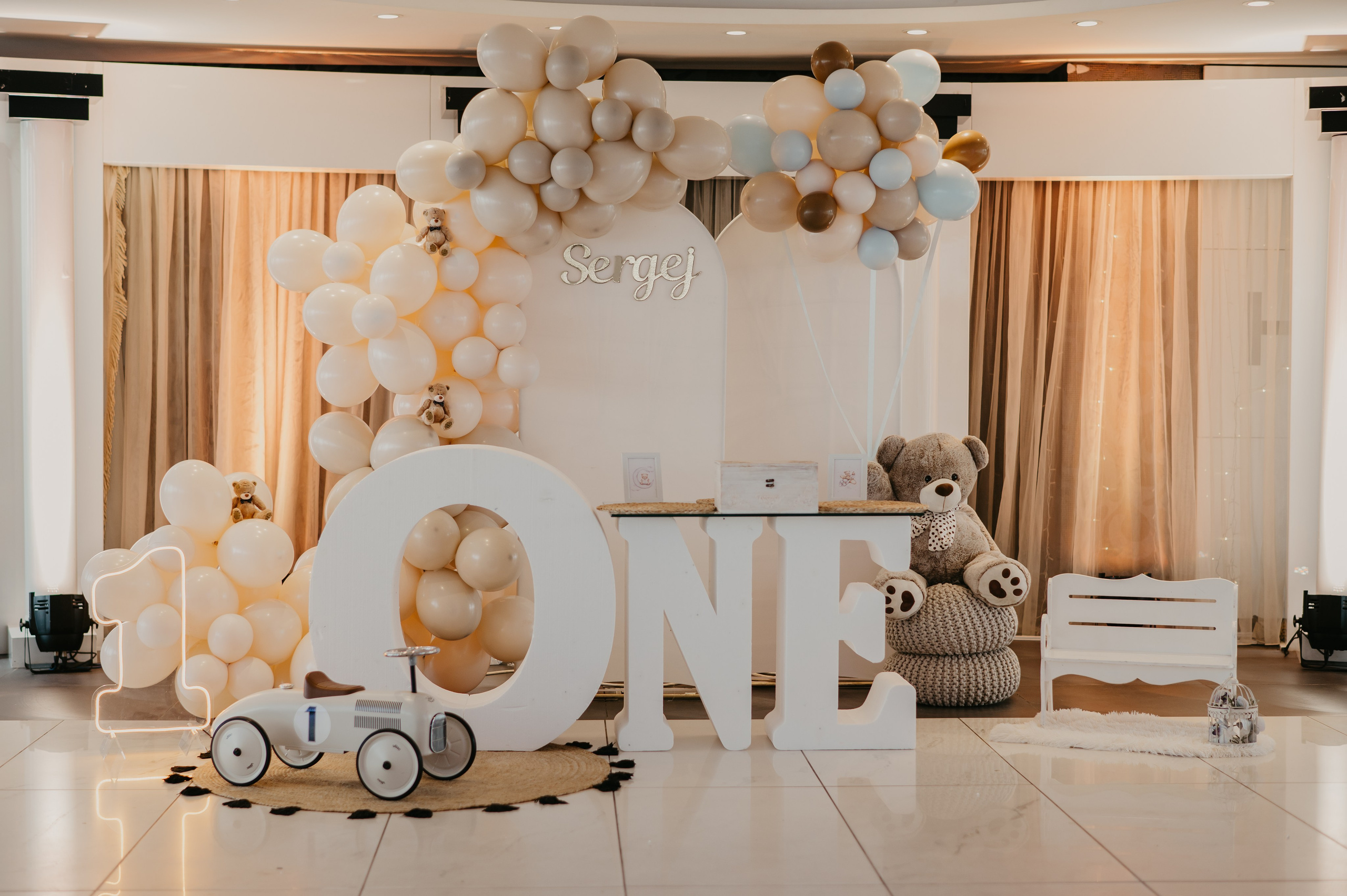 Sergejevo krštenje i žurka. Ana Sladojevic