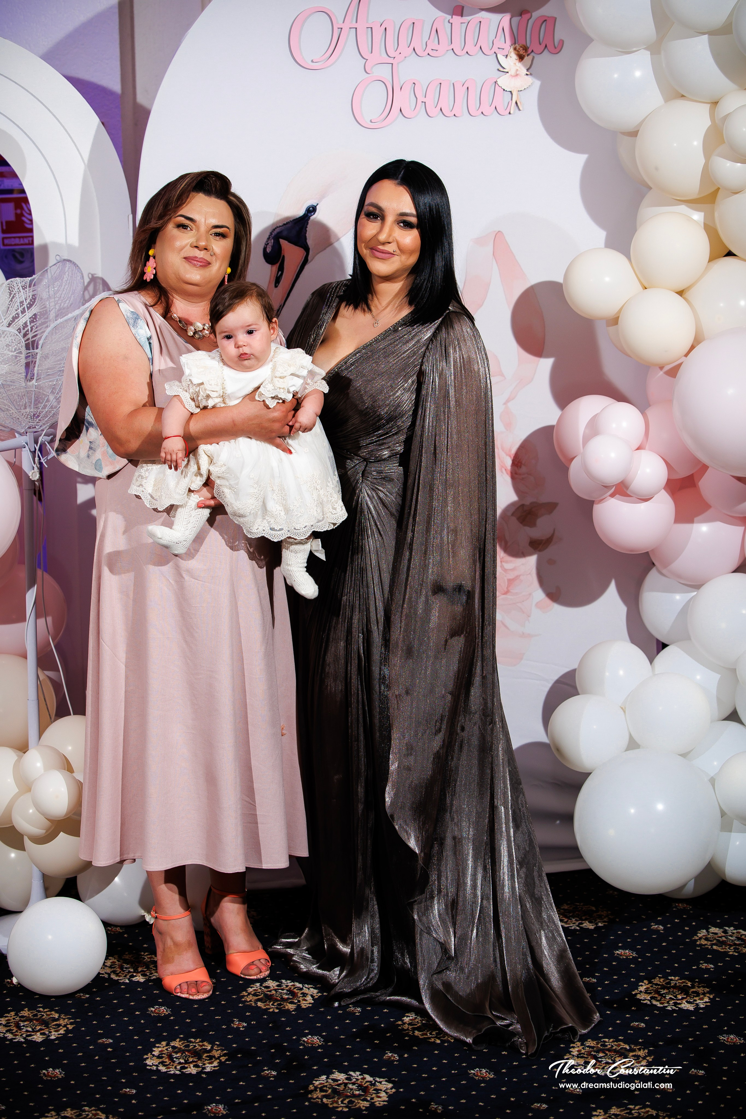 Botez. Dream Studio Galați – ședințe foto profesionale pentru familie, portrete și evenimente