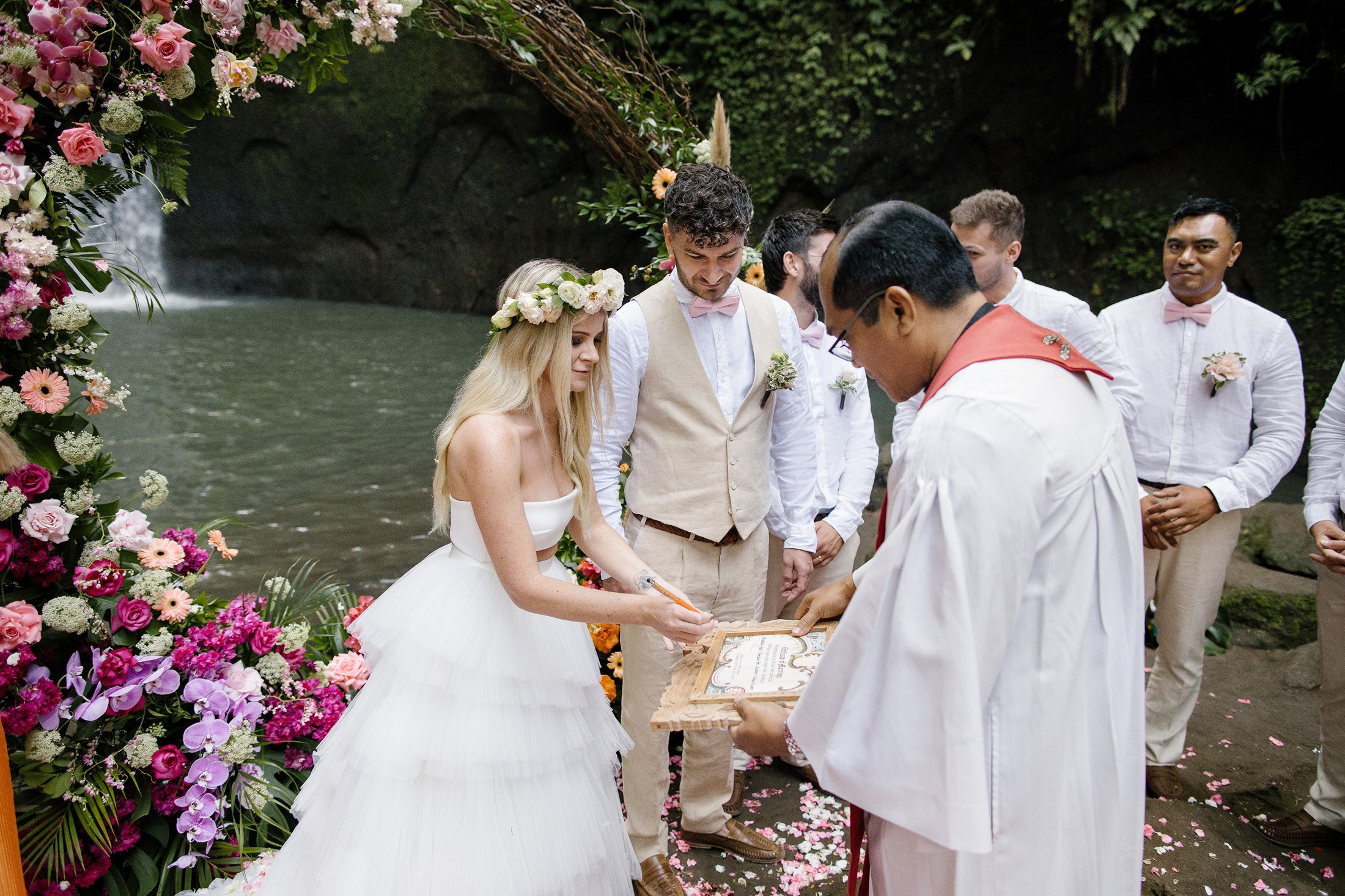 Bright trendy stylish wedding in the traditions of 2024. Get.it.feel — Aesthetic Photography and Videography