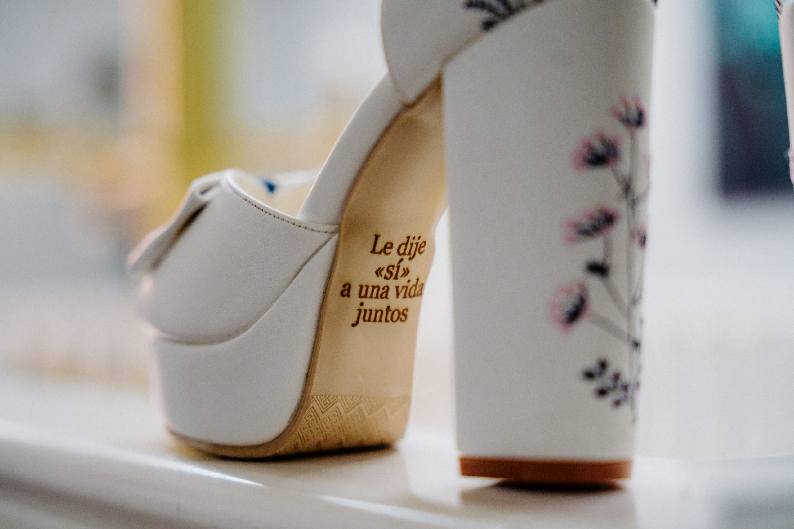 Perspectiva de la novia. Fotógrafo de Bodas en Lima | Ronhy Altamirano. Fotografía narrativa y cinematográfica para bodas, quinceañeras y eventos exclusivos