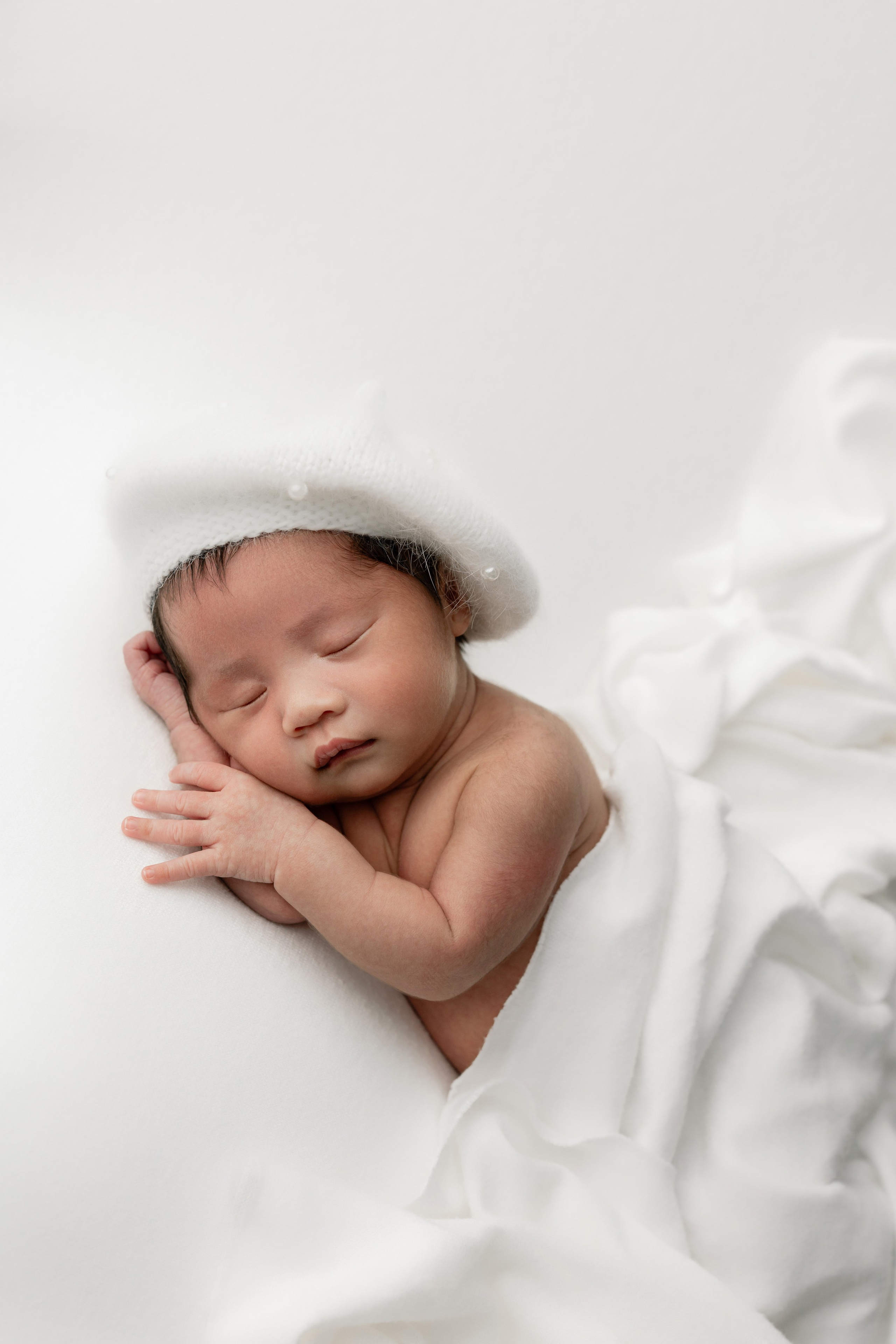 5–20 Days Newborn Photography in Toronto. Iana Banana | Toronto Maternity, Newborn & Family Photographer