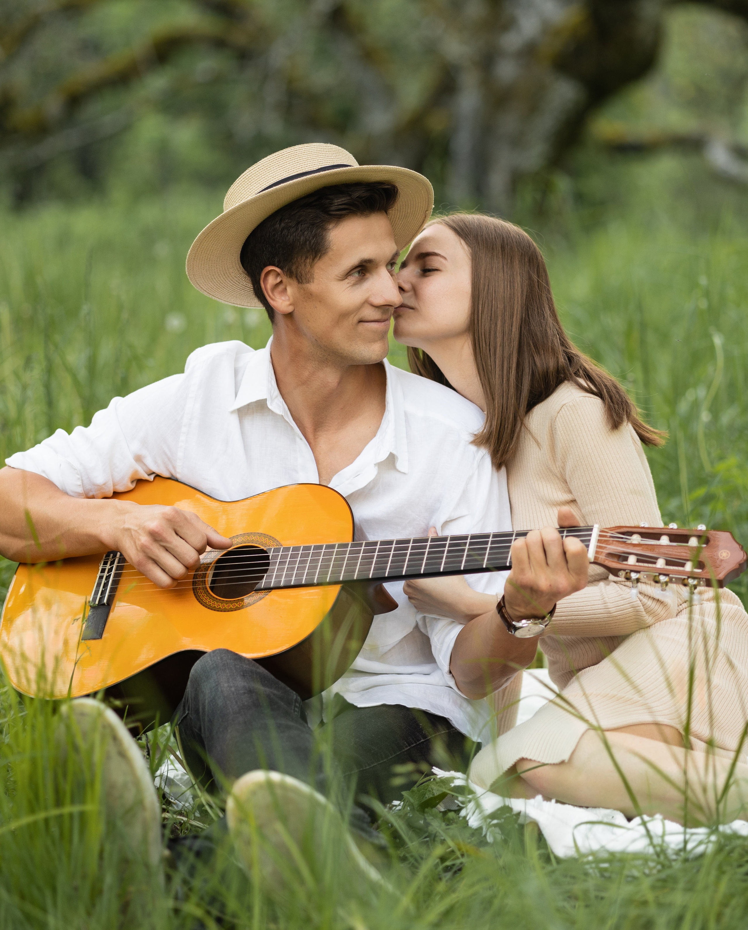 V | A. Family and Wedding photographer