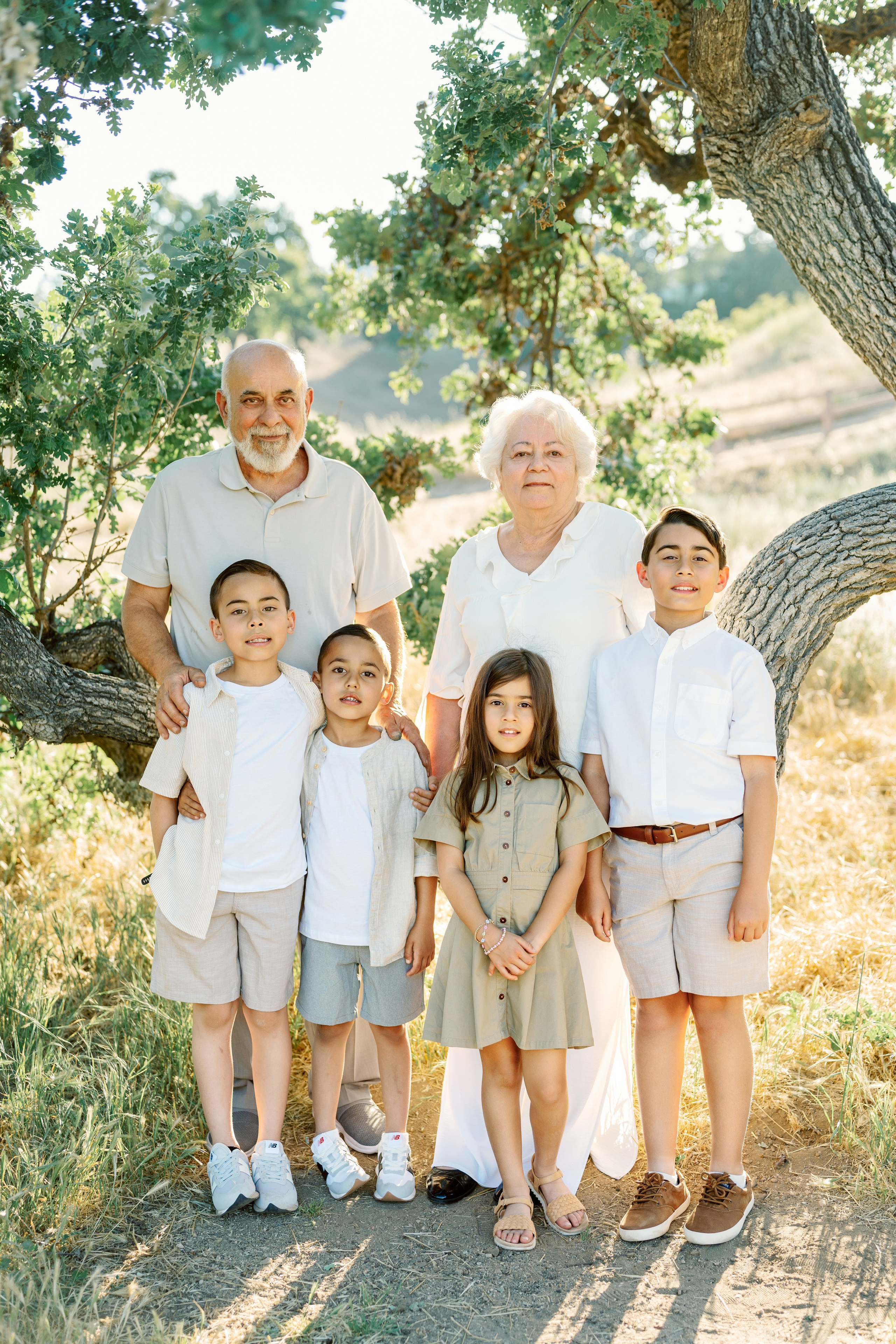 California, Los Angeles, Santa Clarita Family Photoshoot. Wedding Photography & Videography Team in California, Los Angeles, San Francisco, San Diego and Travel