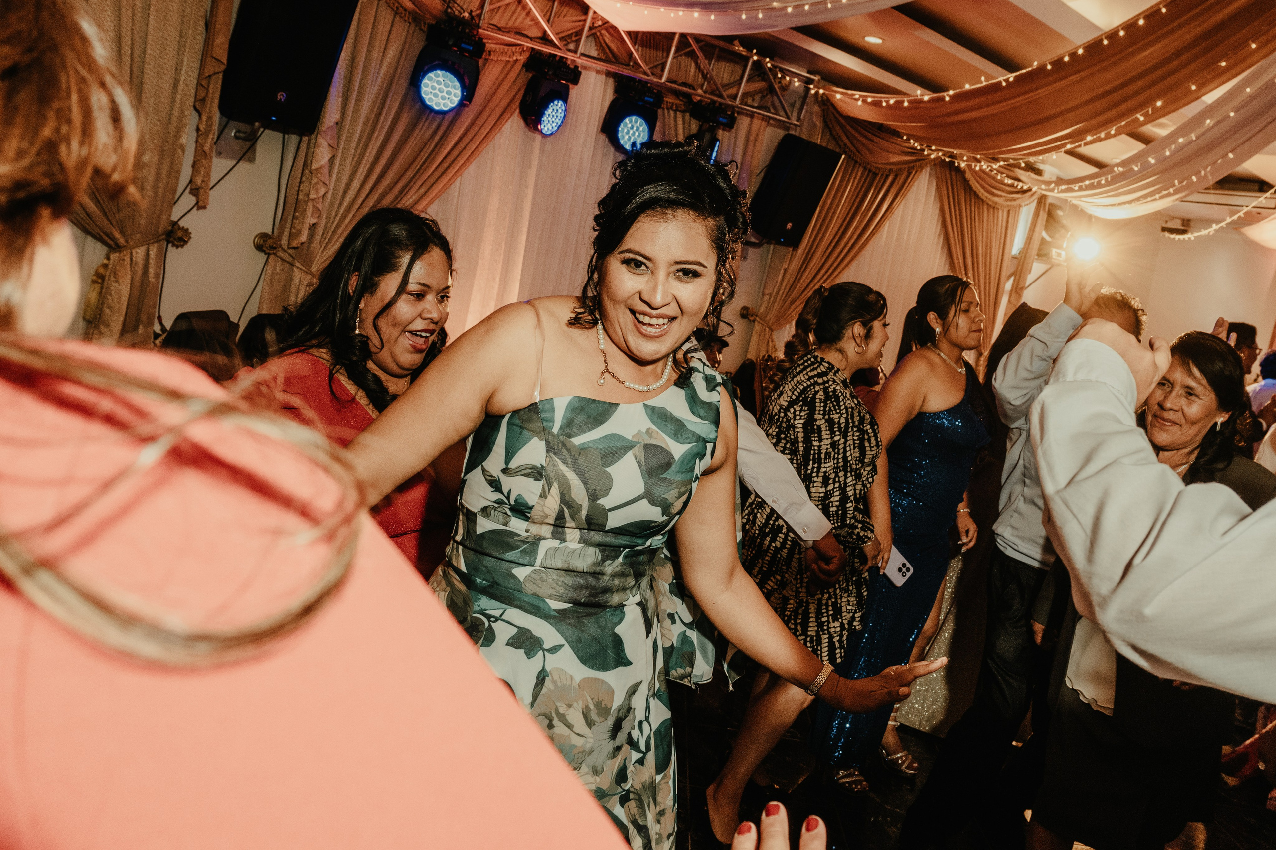 VANESSA + FRANKLIN BODA RELIGIOSA. Studio KVTA | Fotografía y Video de Bodas en Arequipa