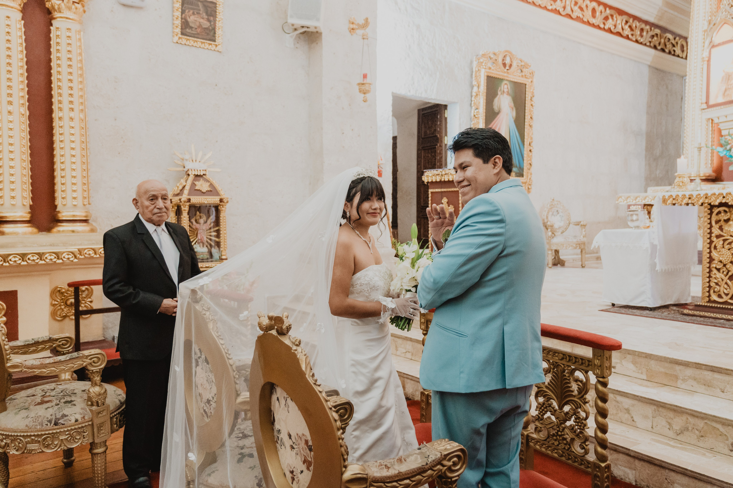 STEISY + EMMANUEL | BODA RELIGIOSA. Studio KVTA | Fotografía y Video de Bodas en Arequipa