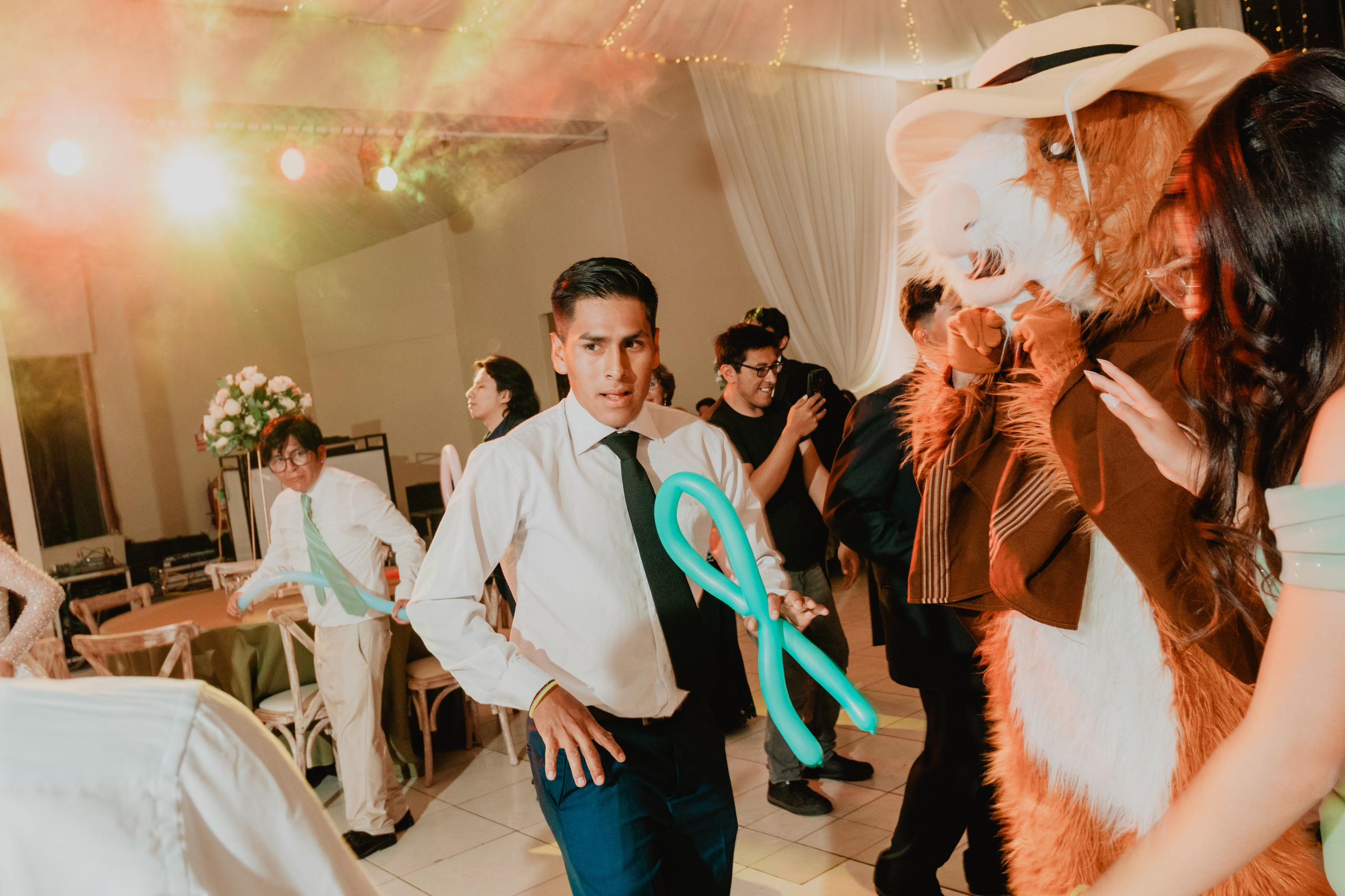 FERNANDO + MARIBEL | BODA RELIGIOSA. Studio KVTA | Fotografía y Video de Bodas en Arequipa