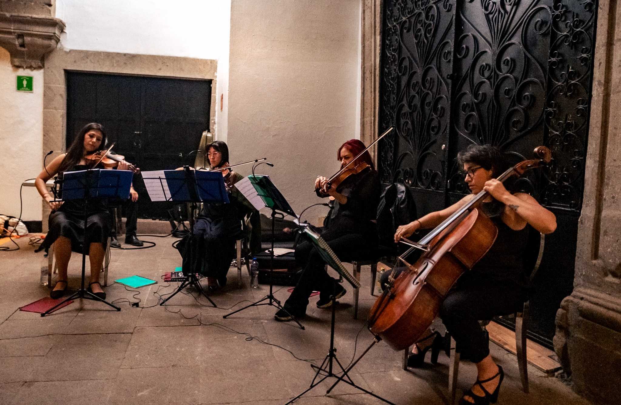 Aagya & Kishore. Wedding and family photographer in Mexico City