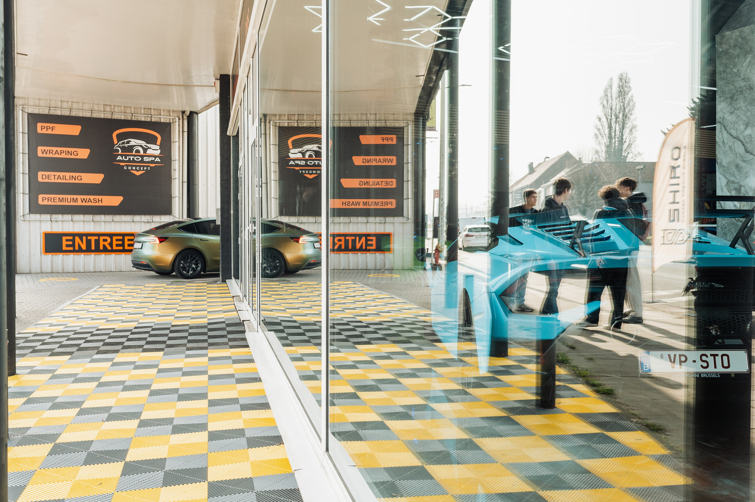 Photographe événement — Inauguration Auto Spa Concept Waterloo | Essence of Memories. Fotograf Roman Bruxelles & Brussels — Botez, Nunta, Evenimente, Sedinte foto | Essence of Memories