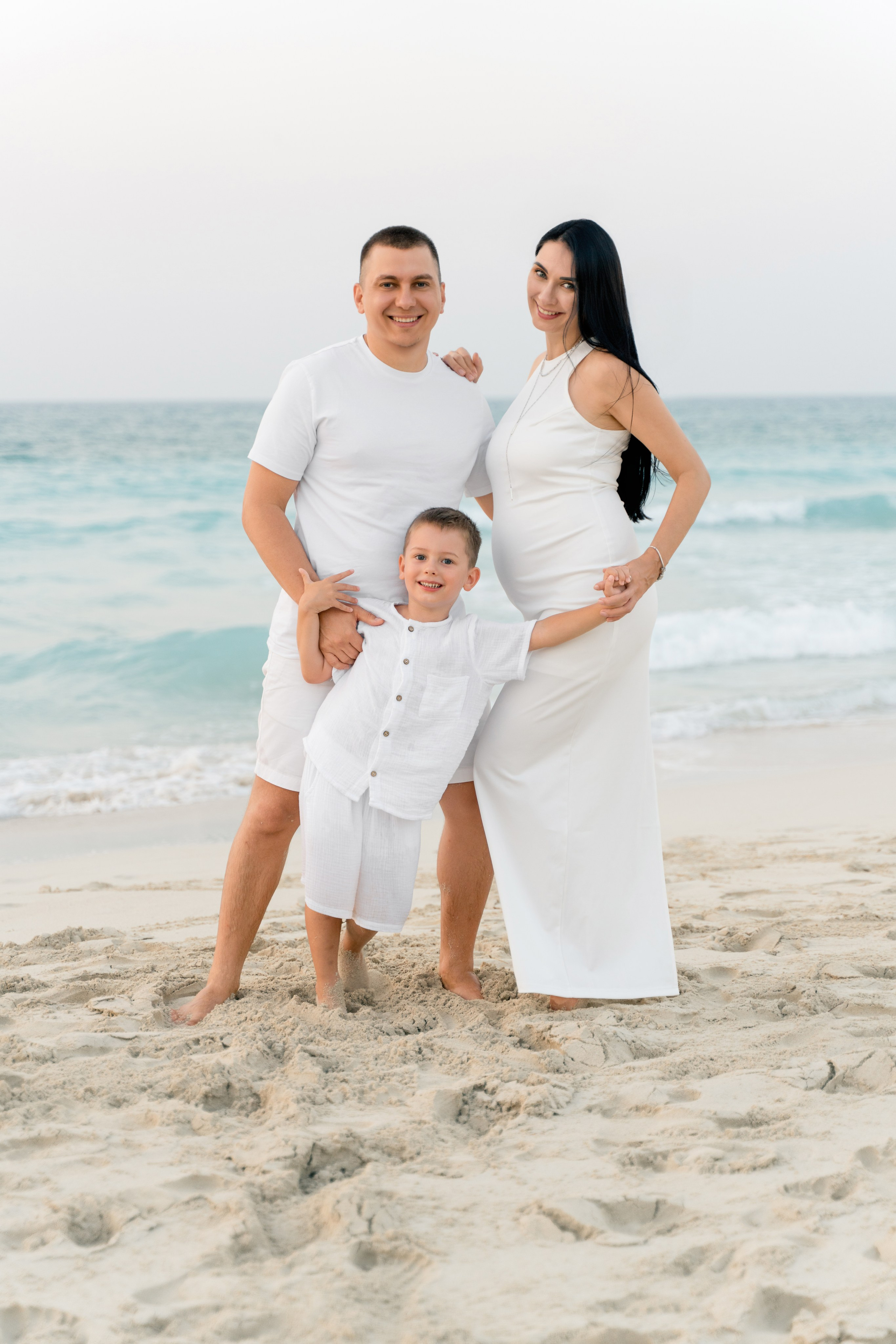 Family Photoshoot on&nbsp;the Beach in&nbsp;Abu Dhabi