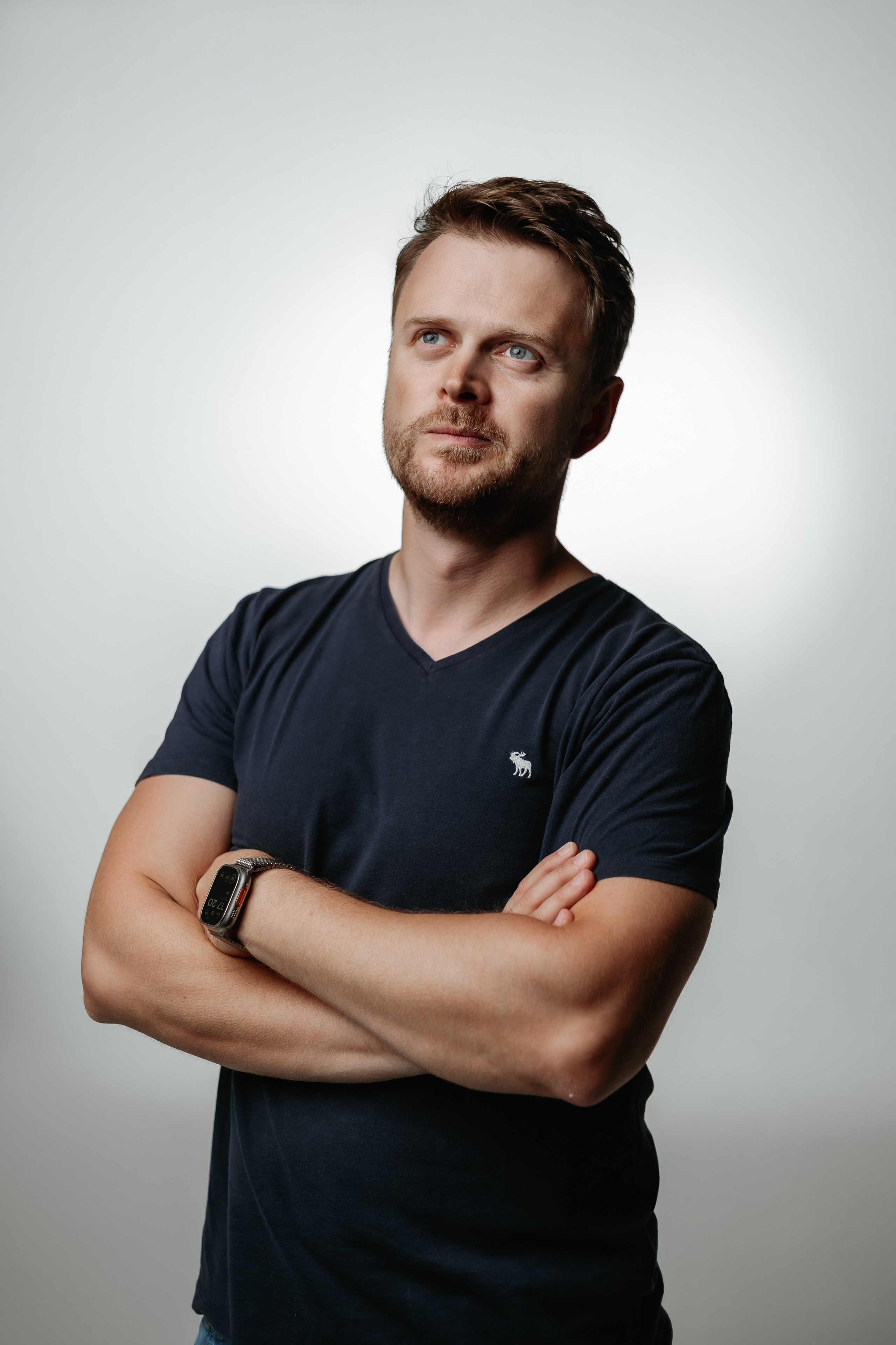 Male headshot. Elena Gorobets. Photographer in Zagreb