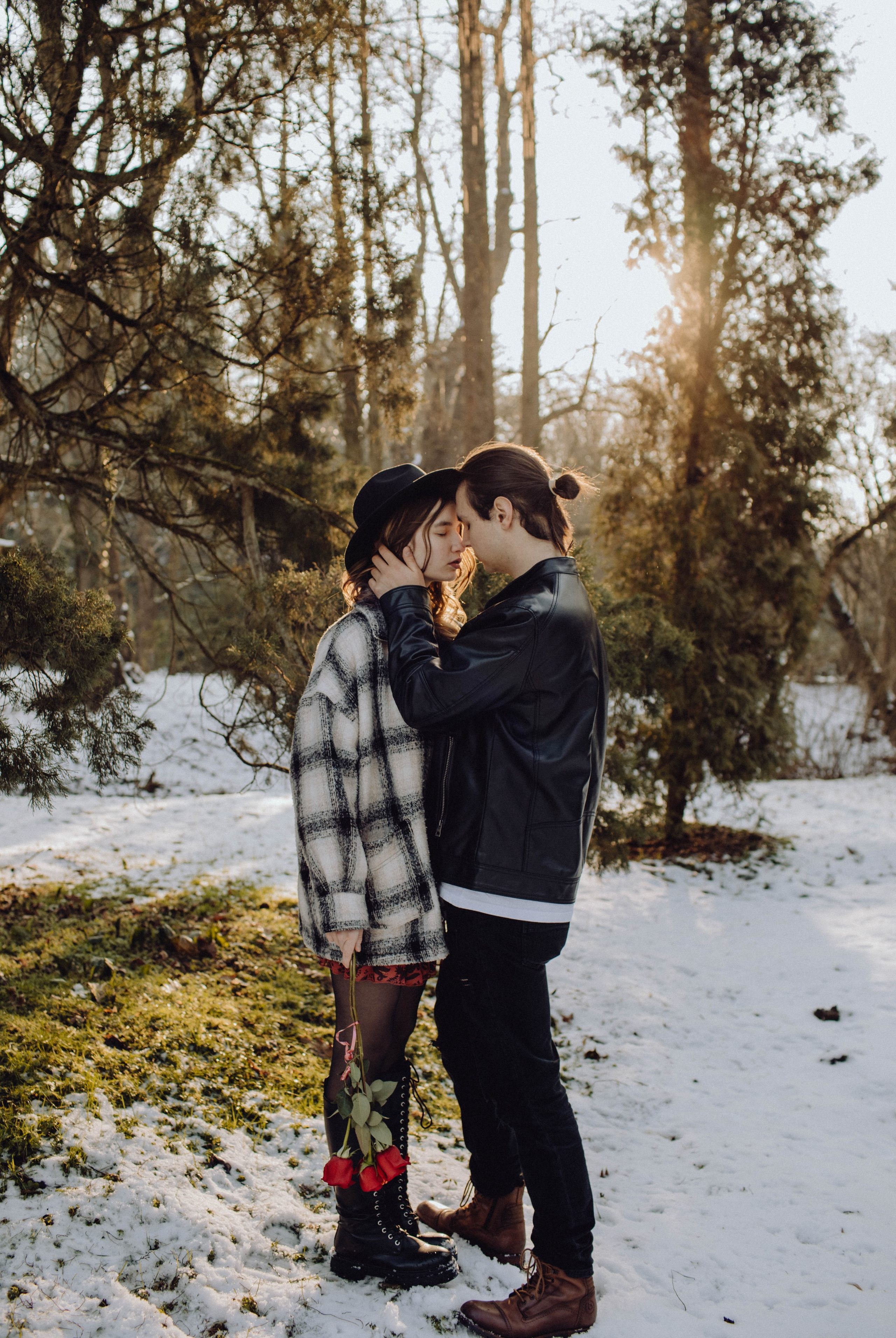 Serafim & Beatrice. Wedding & couple photographer from Romania Rut Vetan