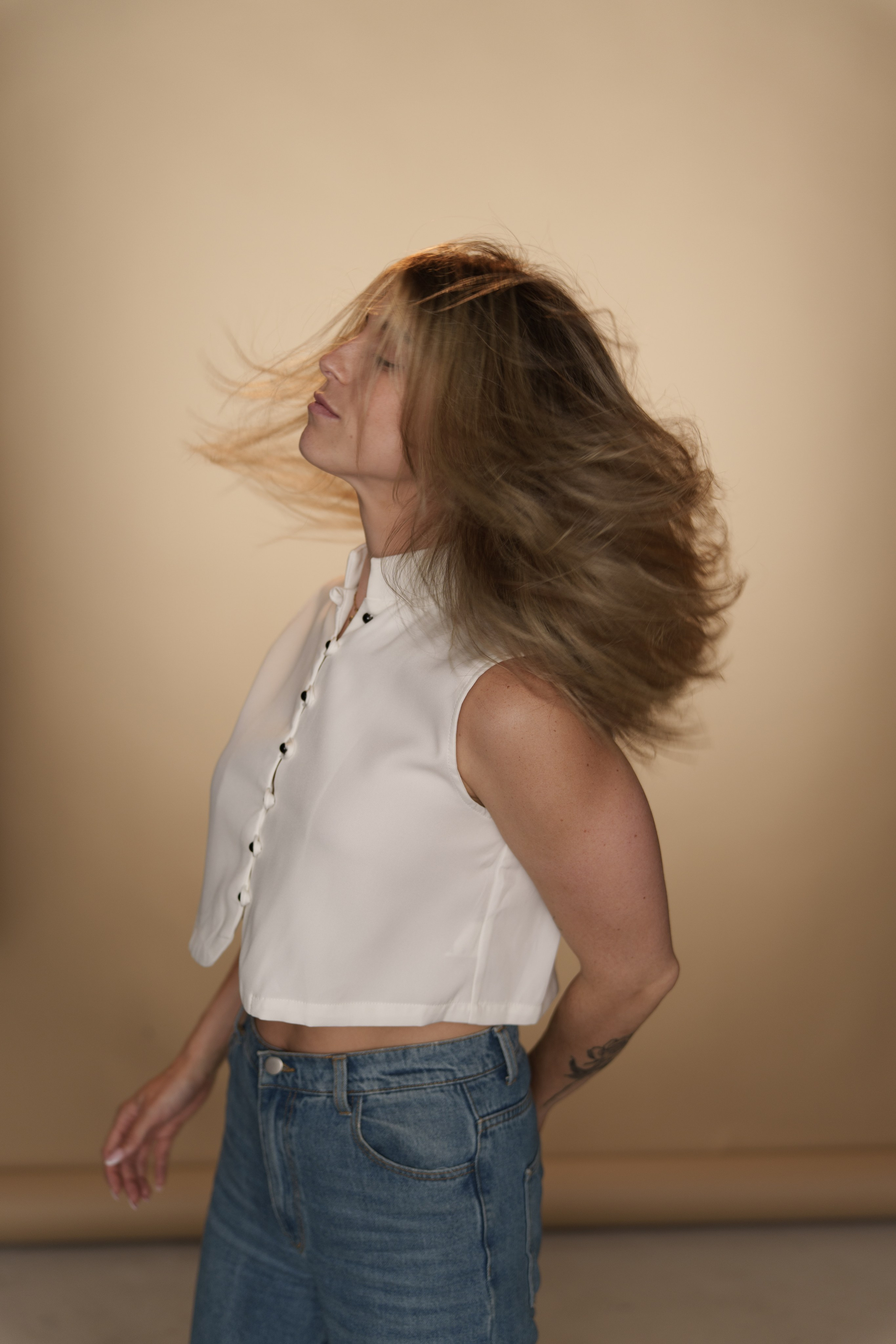 „Kölsch&Shoot“ in Cologne w/ Lisa (Set #3). URBANSTREETFILES.ART