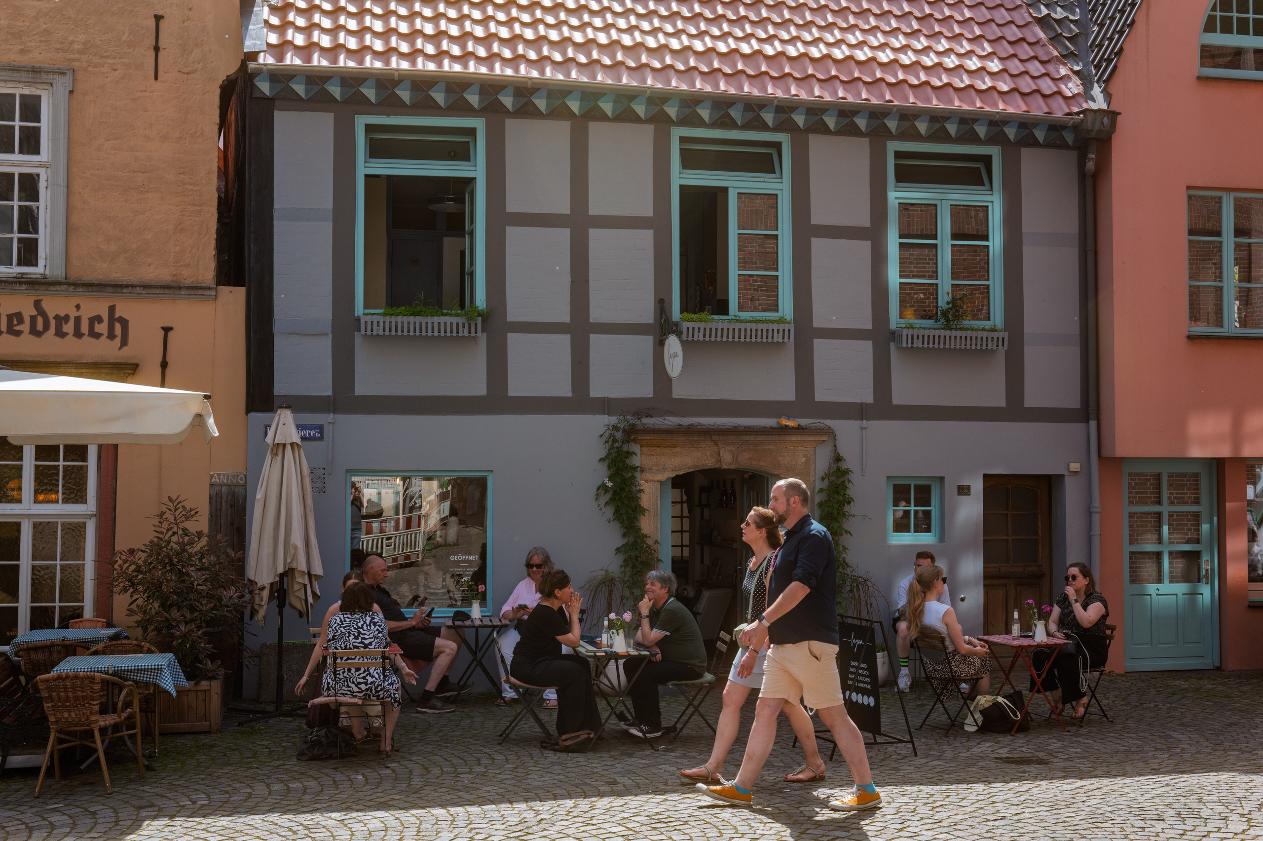 A little bit of street in Bremen #6. URBANSTREETFILES.ART