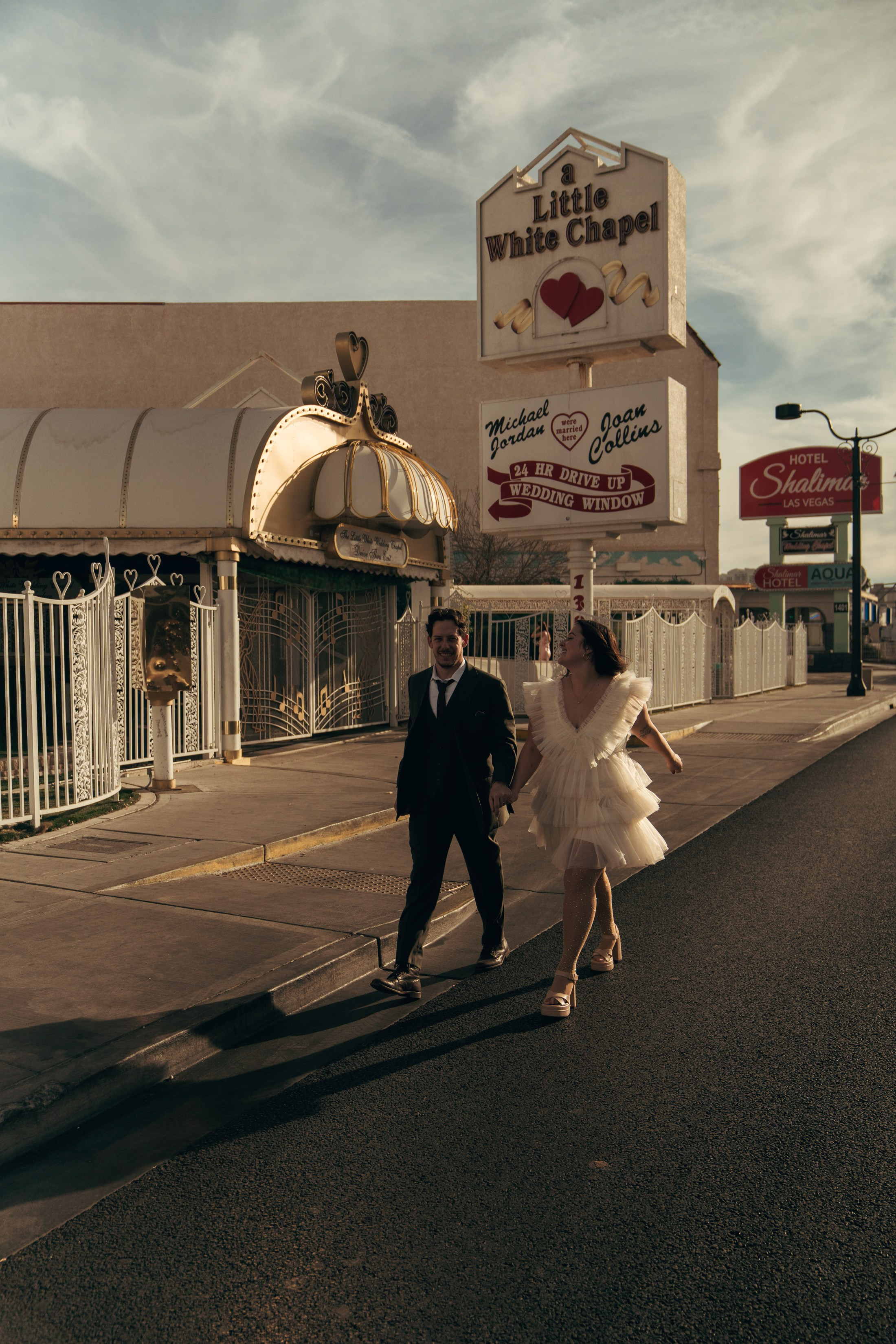 Grace&Jesse. Wedding & elopement photographer Viktoriya Kravtsov. Las Vegas