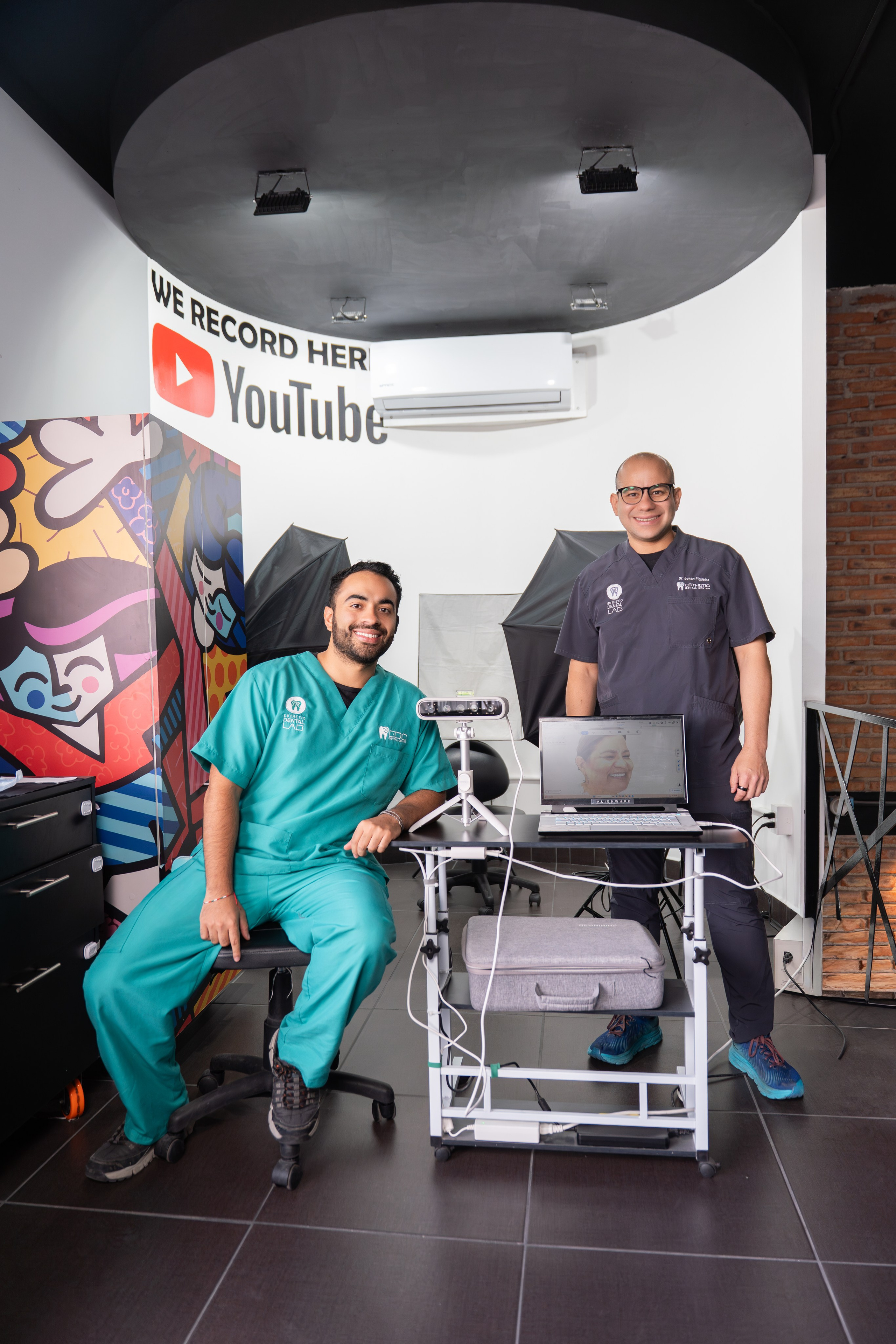 Esthetic Dental. Miguelsalasfoto