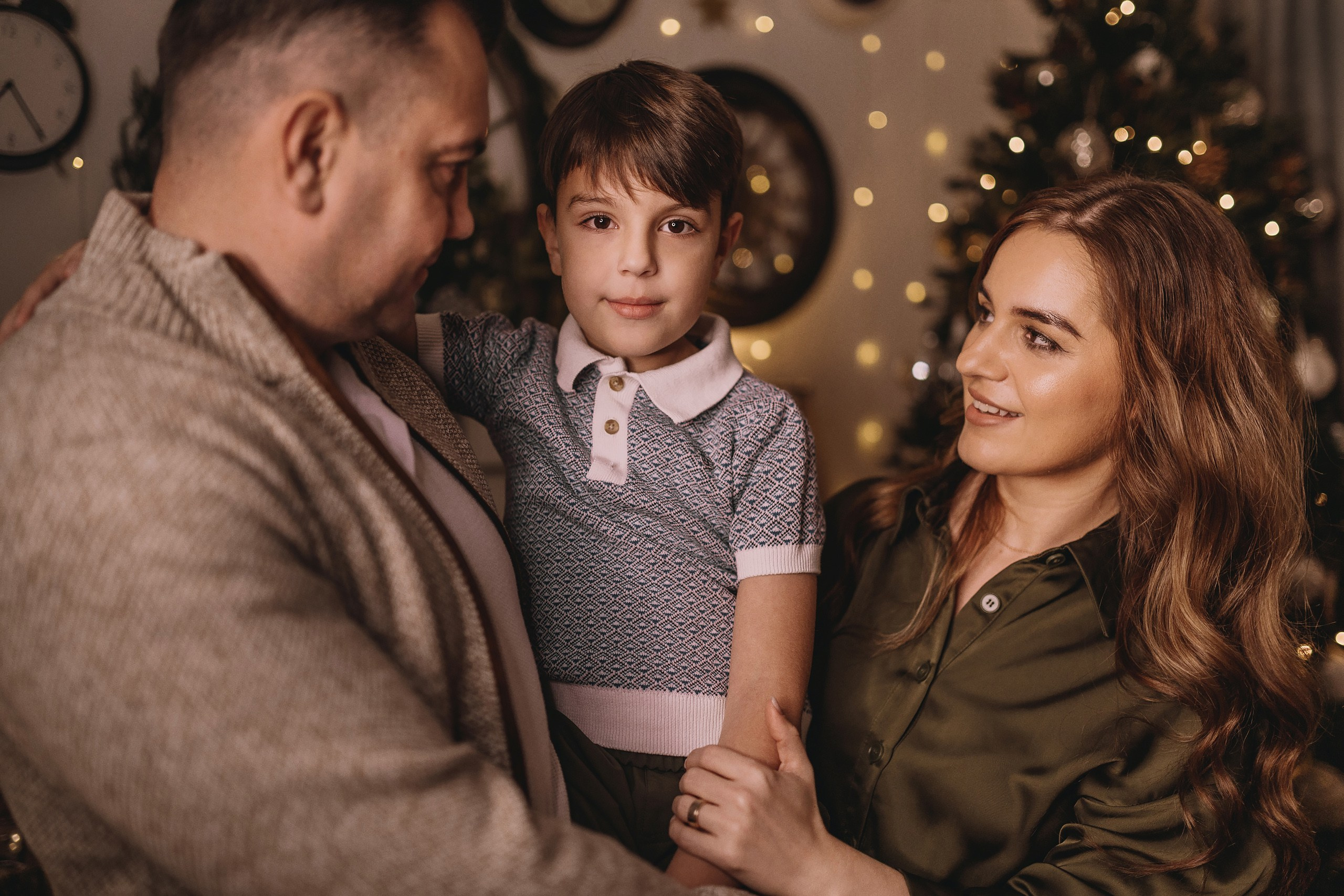 11.28.2025 Christmas Photoshoot. Wedding family event photographer in Chicago Nick Yushevich