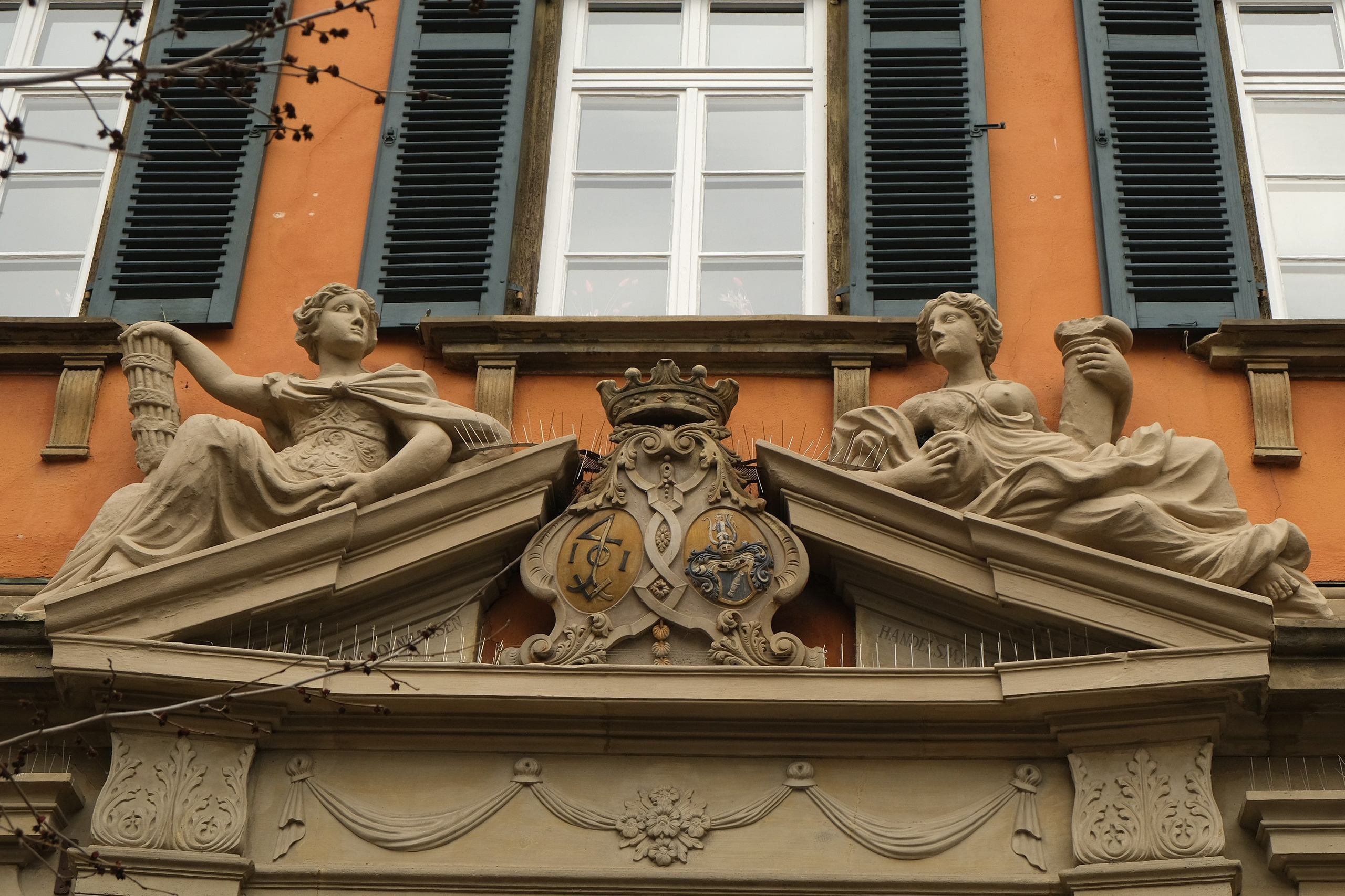 Швебиш Халль. Elina Reisen. Туристическое агентство в Аугсбурге