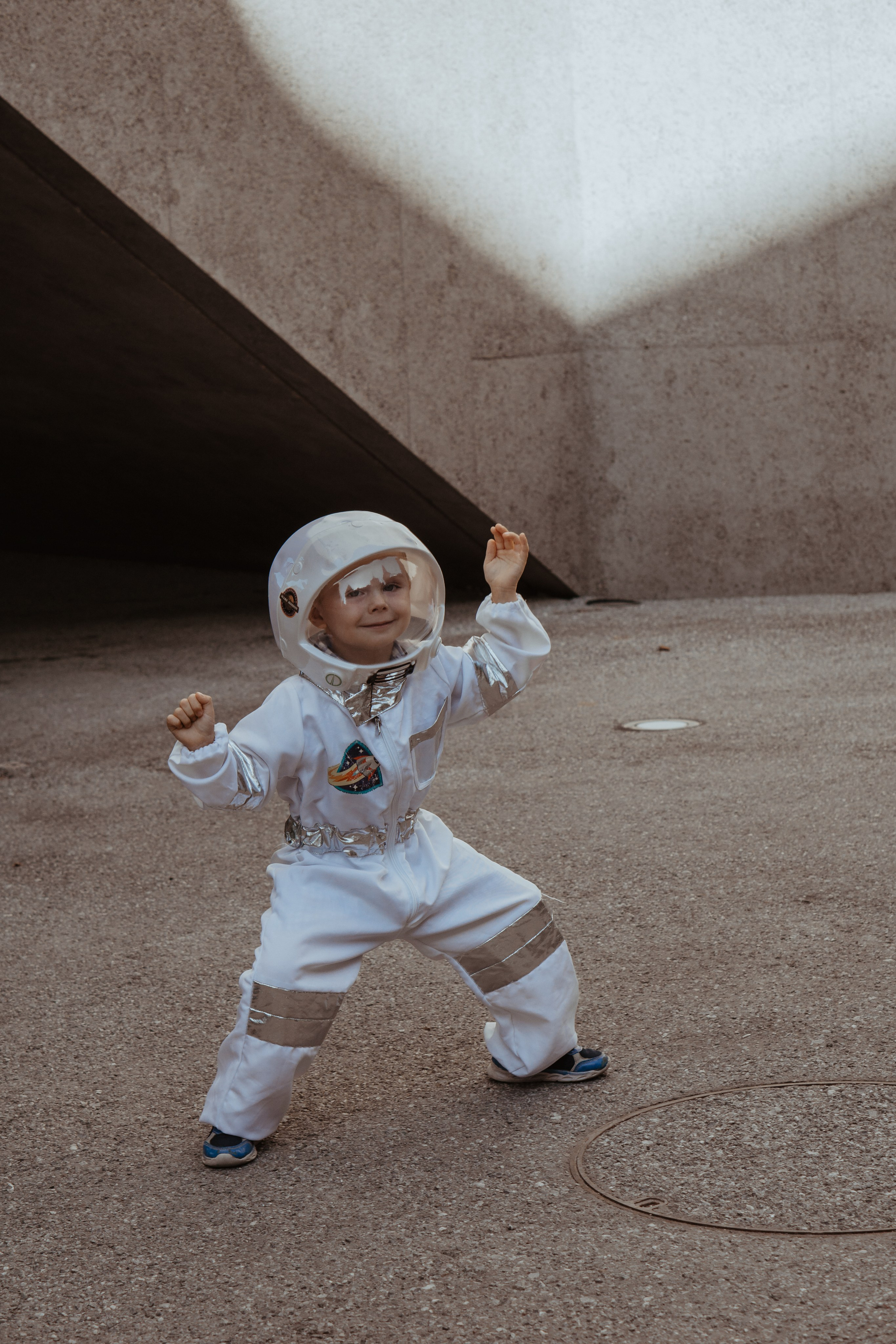 Brave astronaut and beautiful alien. Family photographer Aargau Zurich