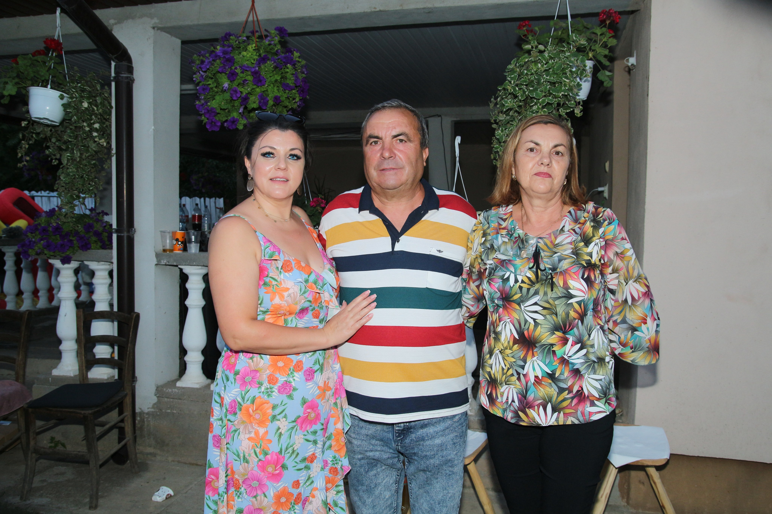 BYZO MEDIA. PETRU BYZO - family and children photographer in ROMANIA