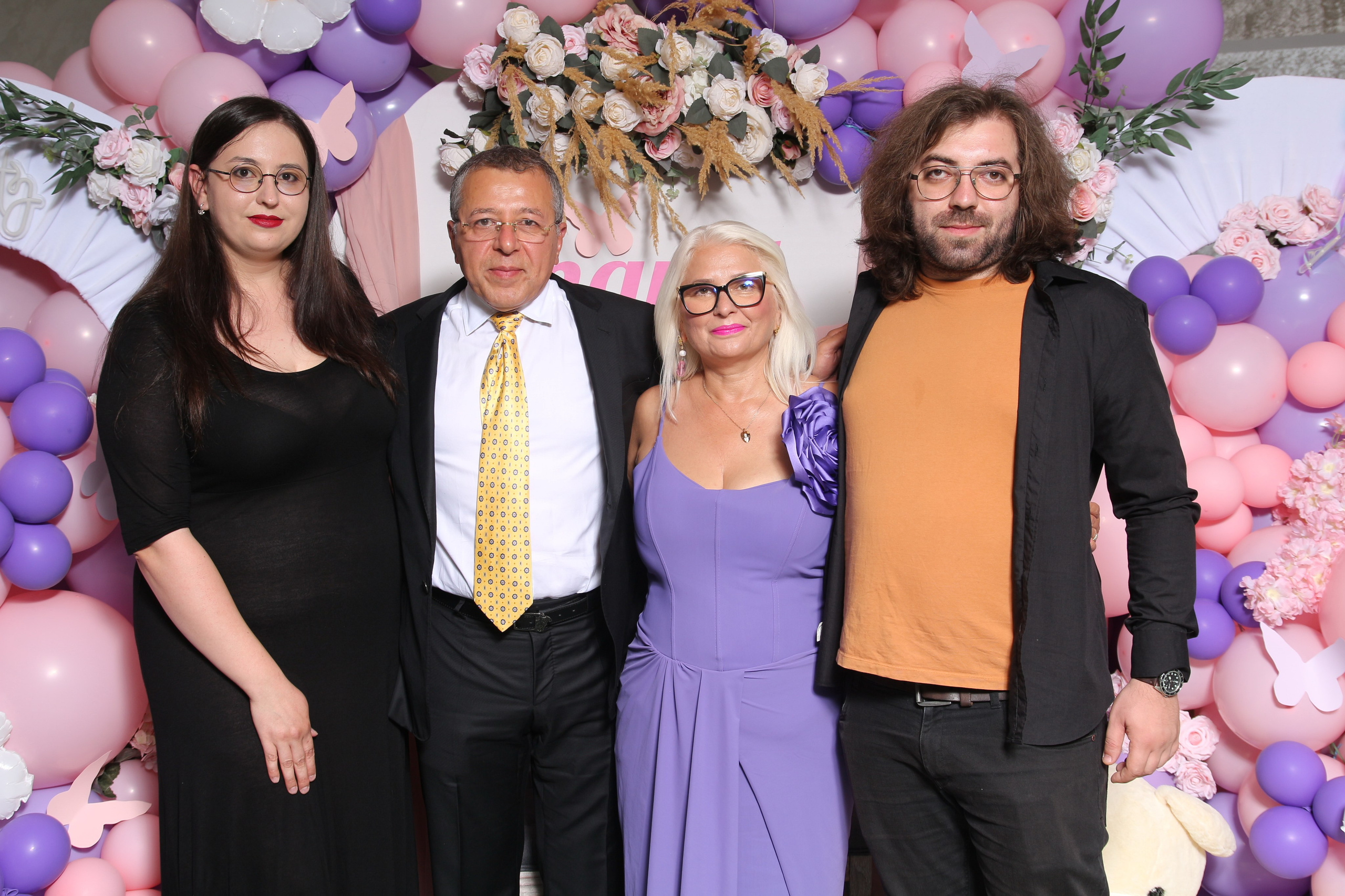 BYZO MEDIA. PETRU BYZO - family and children photographer in ROMANIA