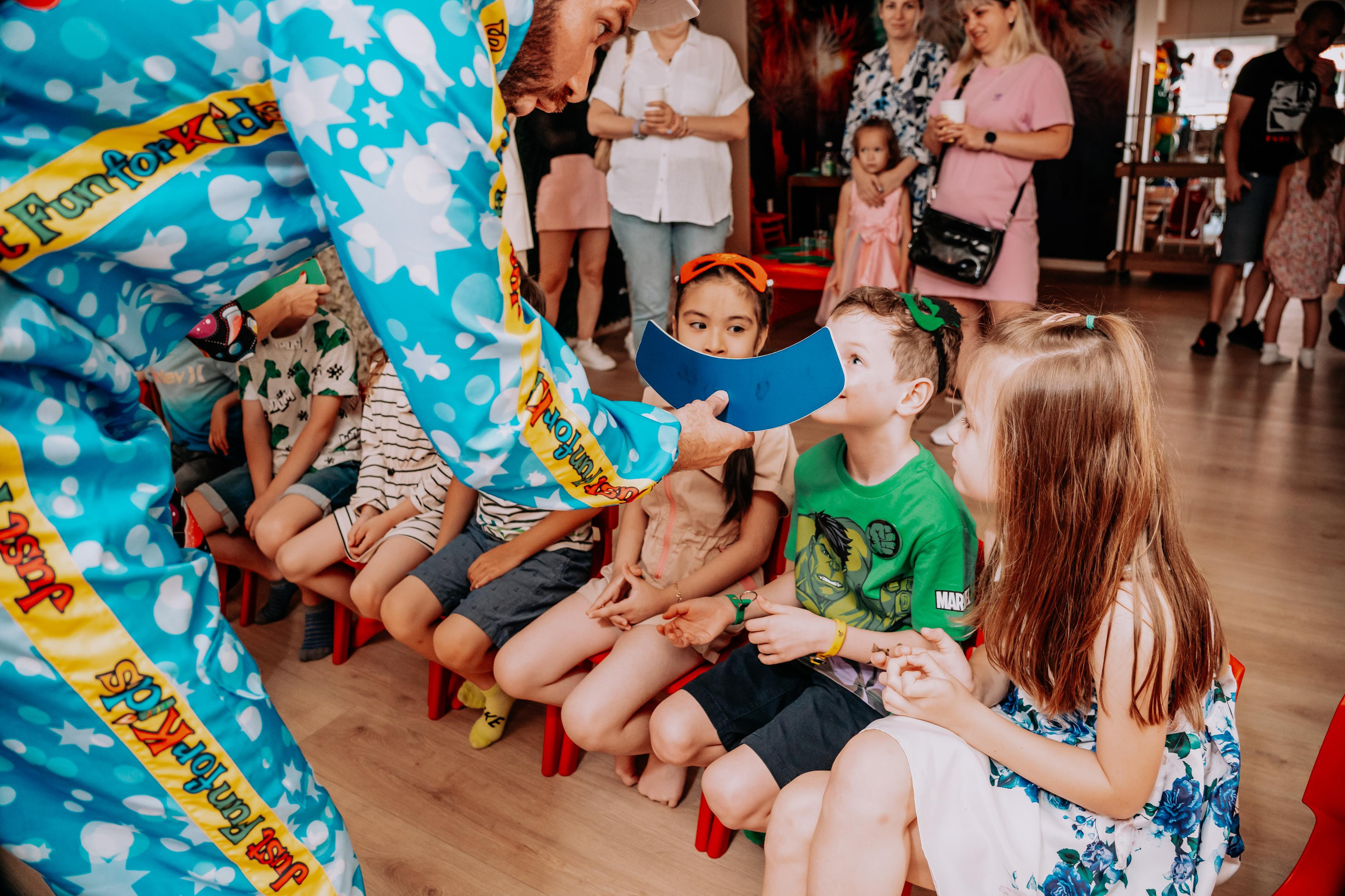 Photographer for a children’s party. Portrait and wedding photographer in New York