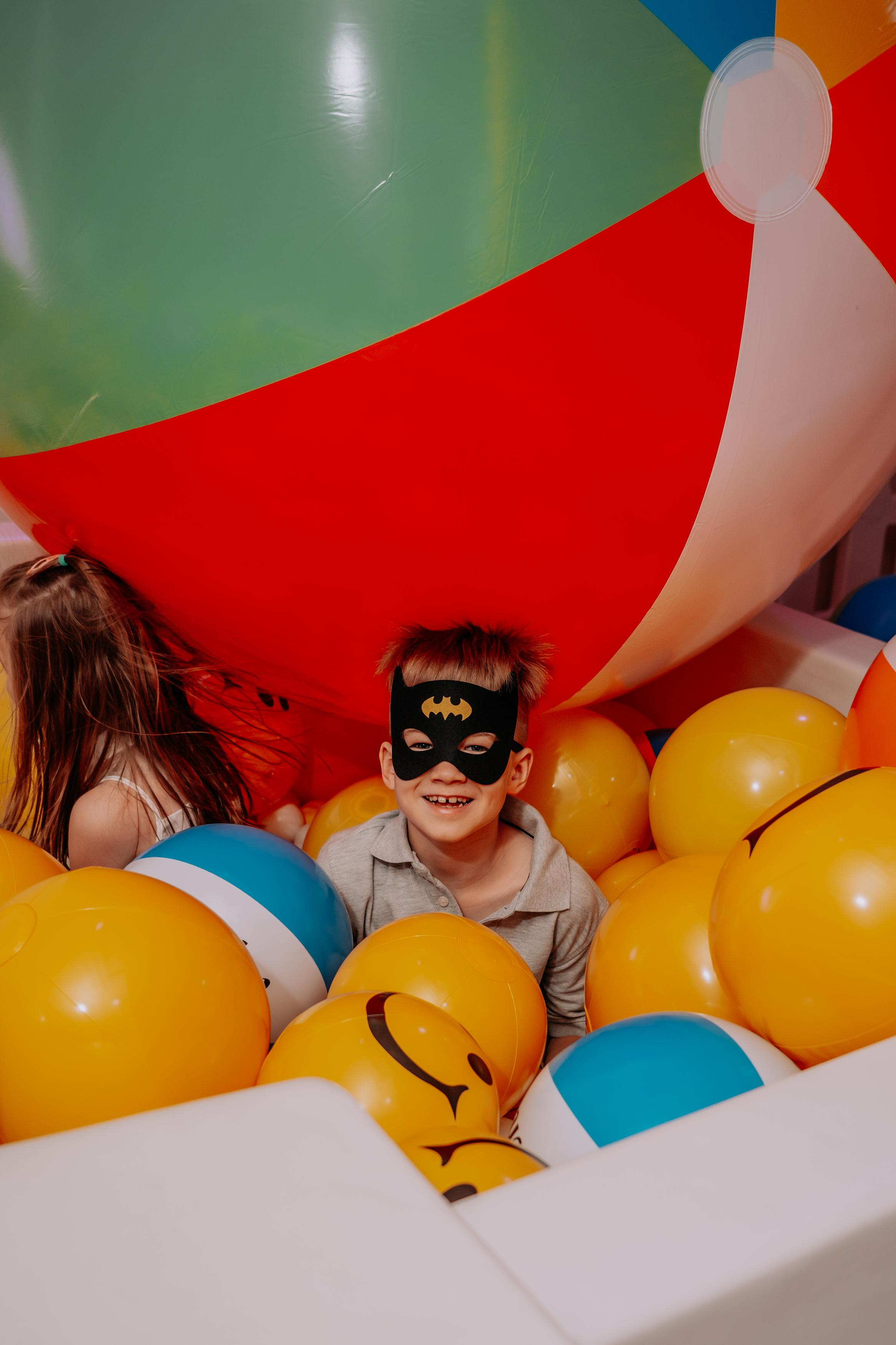 Photographer for a children’s party. Portrait and wedding photographer in New York