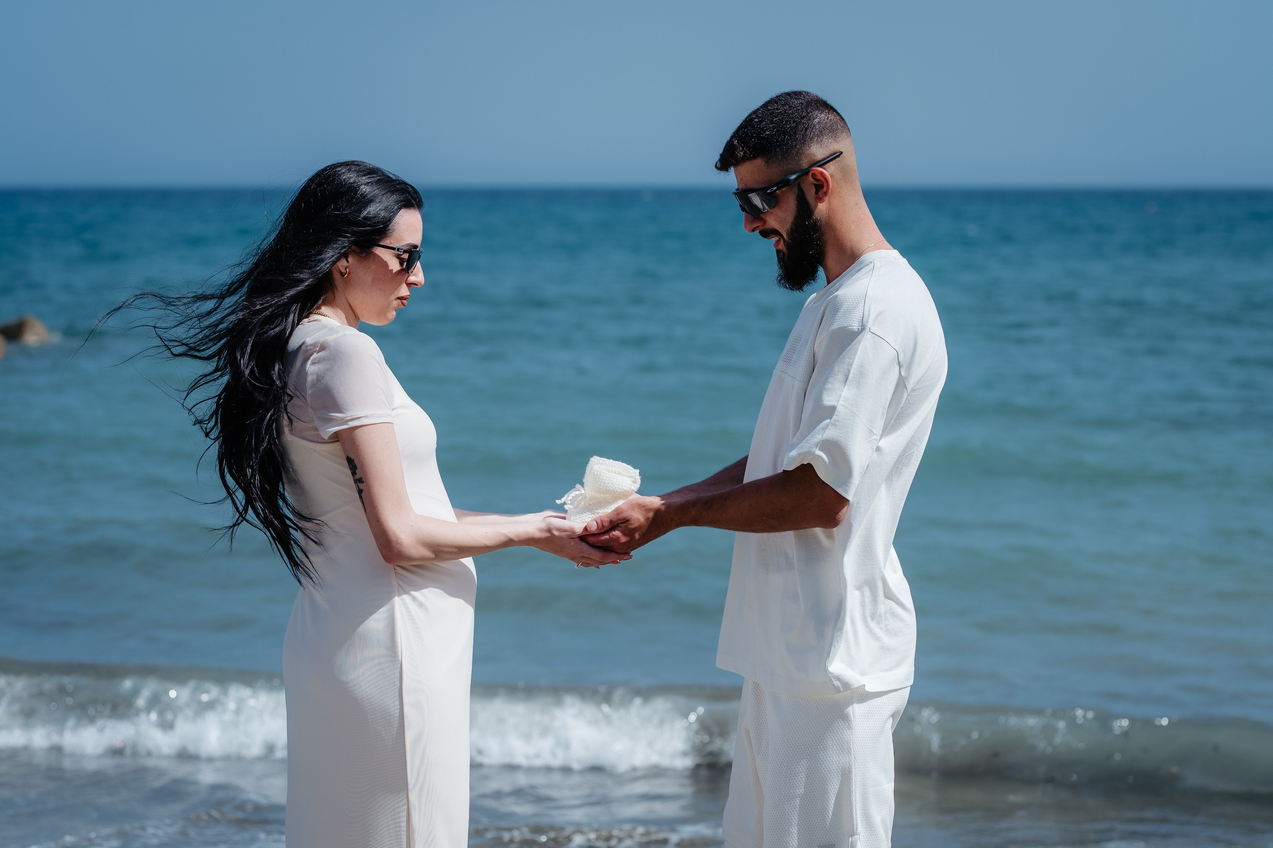 Maternity near the sea. AdrianOltean.wfolio.pro