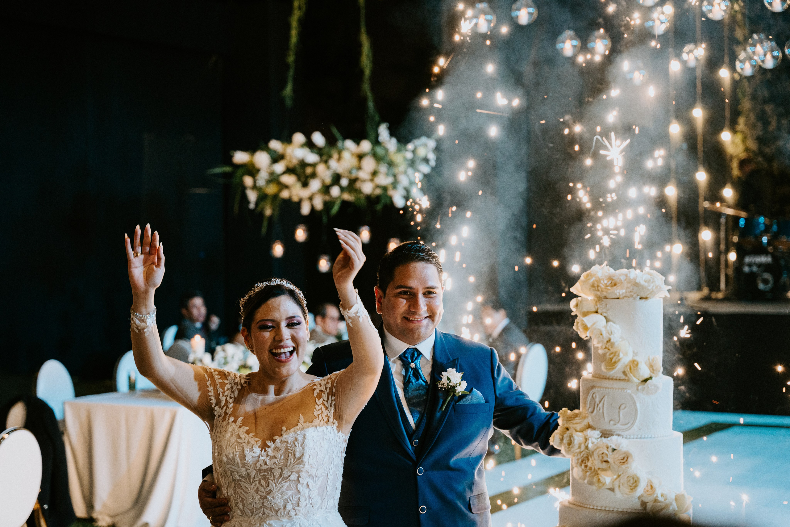Un vistazo de un día especial. Fotógrafo de Bodas en Lima | Ronhy Altamirano. Fotografía narrativa y cinematográfica para bodas, quinceañeras y eventos exclusivos